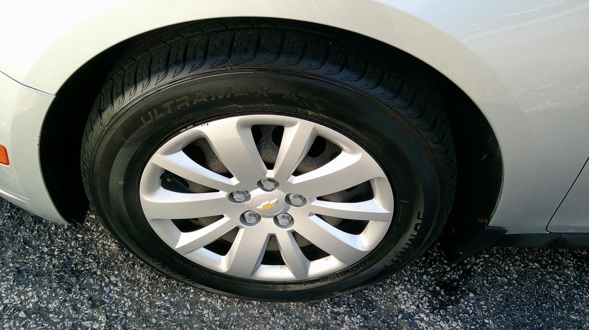 2011 SILVER Chevrolet Cruze 1LT (1G1PF5S91B7) with an 1.4L L4 DOHC 16V TURBO engine, 6-Speed Manual transmission, located at 540a Delsea Drive, Sewell, NJ, 08080, (987) 867-5309, 39.752560, -75.111206 - Photo#24