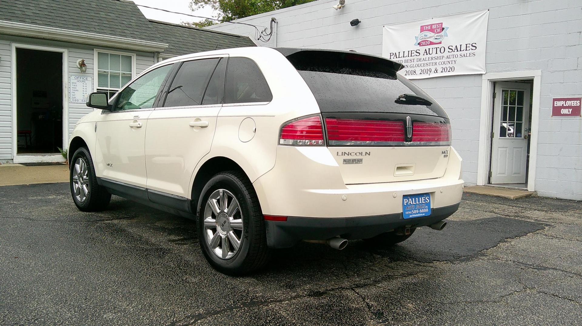 2008 WHITE Lincoln MKX AWD (2LMDU88C38B) with an 3.5L V6 DOHC 24V engine, 6-Speed Automatic Overdrive transmission, located at 540a Delsea Drive, Sewell, NJ, 08080, (987) 867-5309, 39.752560, -75.111206 - Photo#2