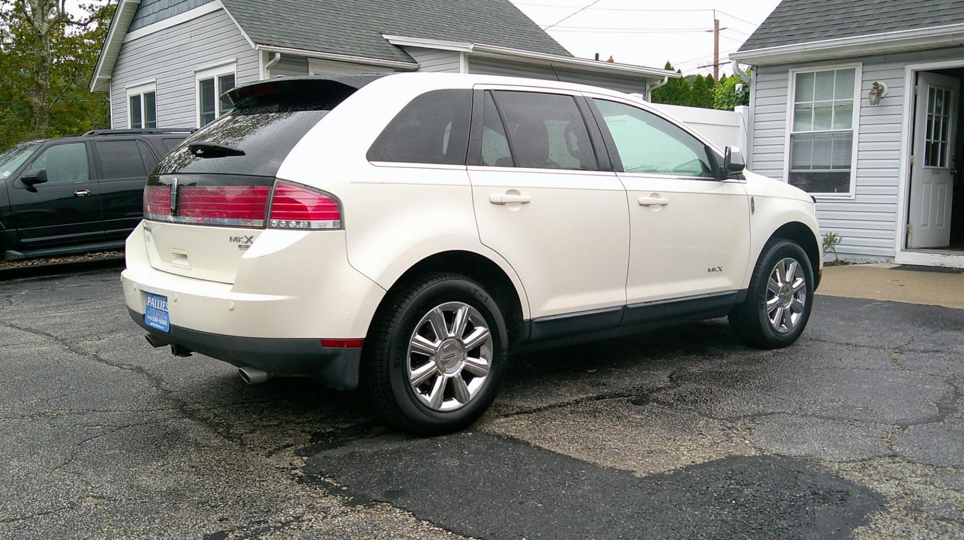 2008 WHITE Lincoln MKX AWD (2LMDU88C38B) with an 3.5L V6 DOHC 24V engine, 6-Speed Automatic Overdrive transmission, located at 540a Delsea Drive, Sewell, NJ, 08080, (987) 867-5309, 39.752560, -75.111206 - Photo#6