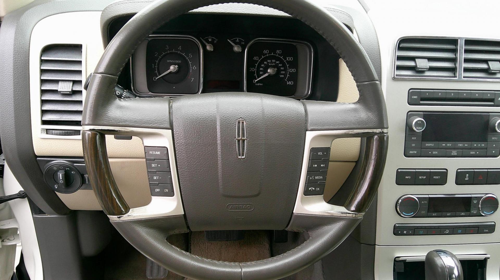 2008 WHITE Lincoln MKX AWD (2LMDU88C38B) with an 3.5L V6 DOHC 24V engine, 6-Speed Automatic Overdrive transmission, located at 540a Delsea Drive, Sewell, NJ, 08080, (987) 867-5309, 39.752560, -75.111206 - Photo#16