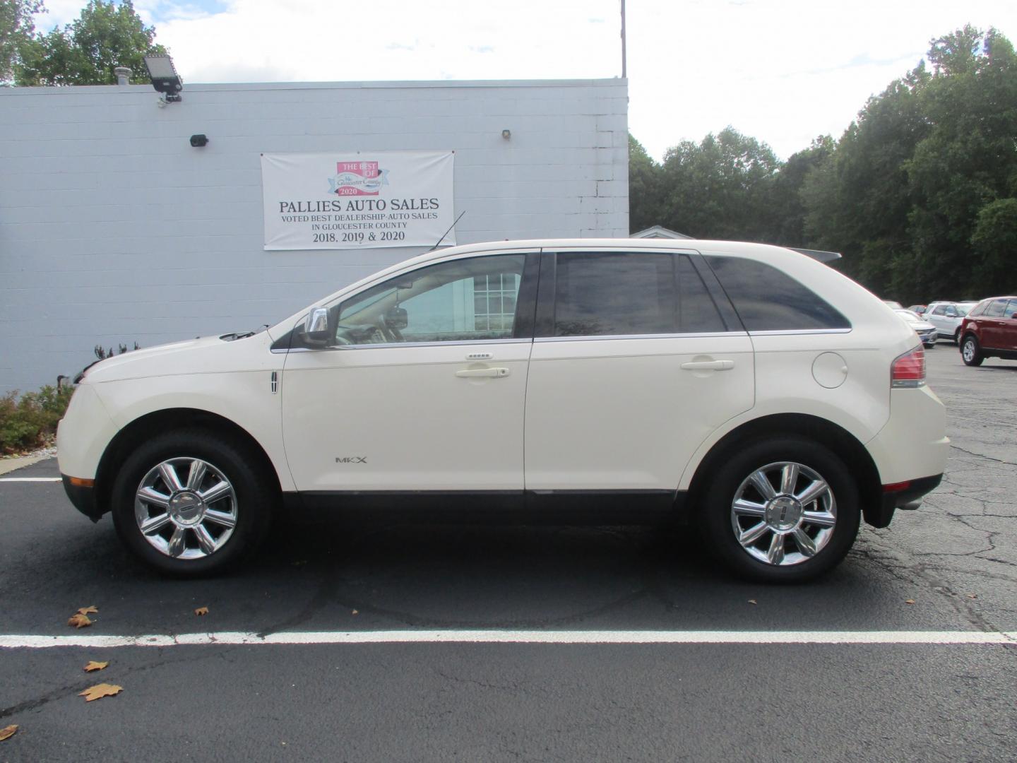 2008 WHITE Lincoln MKX AWD (2LMDU88C38B) with an 3.5L V6 DOHC 24V engine, 6-Speed Automatic Overdrive transmission, located at 540a Delsea Drive, Sewell, NJ, 08080, (987) 867-5309, 39.752560, -75.111206- Photo#1