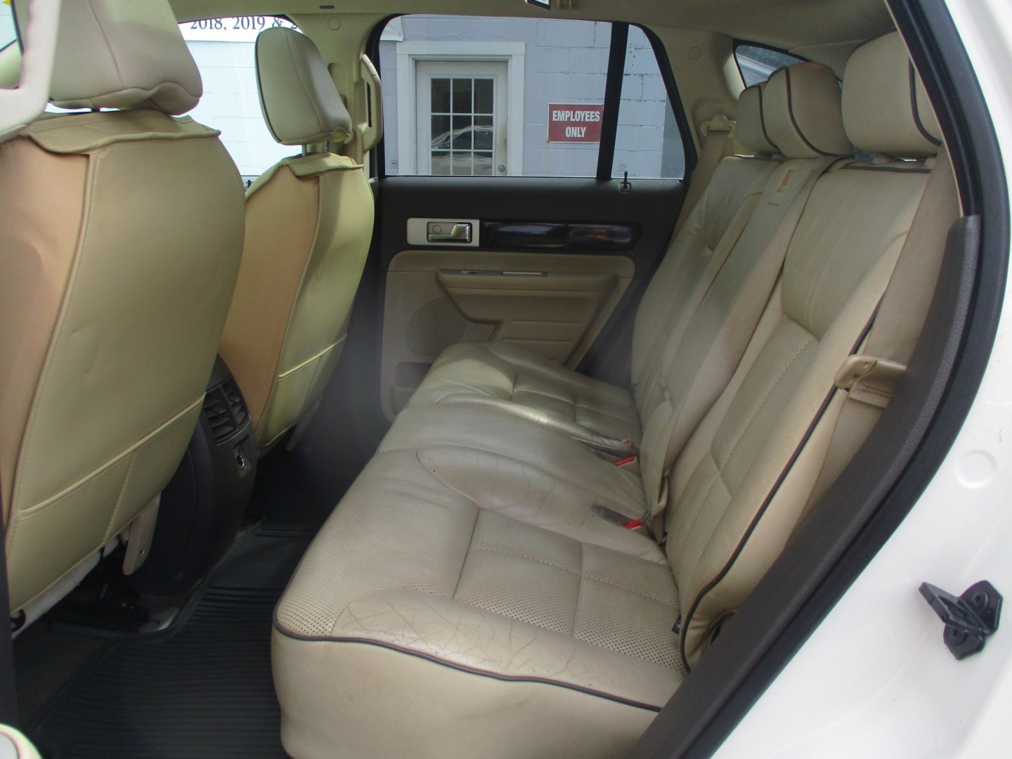 2008 WHITE Lincoln MKX AWD (2LMDU88C38B) with an 3.5L V6 DOHC 24V engine, 6-Speed Automatic Overdrive transmission, located at 540a Delsea Drive, Sewell, NJ, 08080, (987) 867-5309, 39.752560, -75.111206- Photo#15
