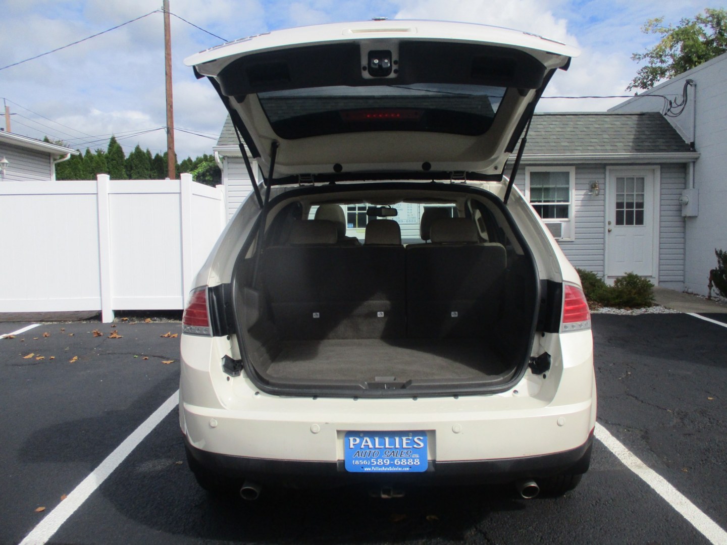 2008 WHITE Lincoln MKX AWD (2LMDU88C38B) with an 3.5L V6 DOHC 24V engine, 6-Speed Automatic Overdrive transmission, located at 540a Delsea Drive, Sewell, NJ, 08080, (987) 867-5309, 39.752560, -75.111206- Photo#23