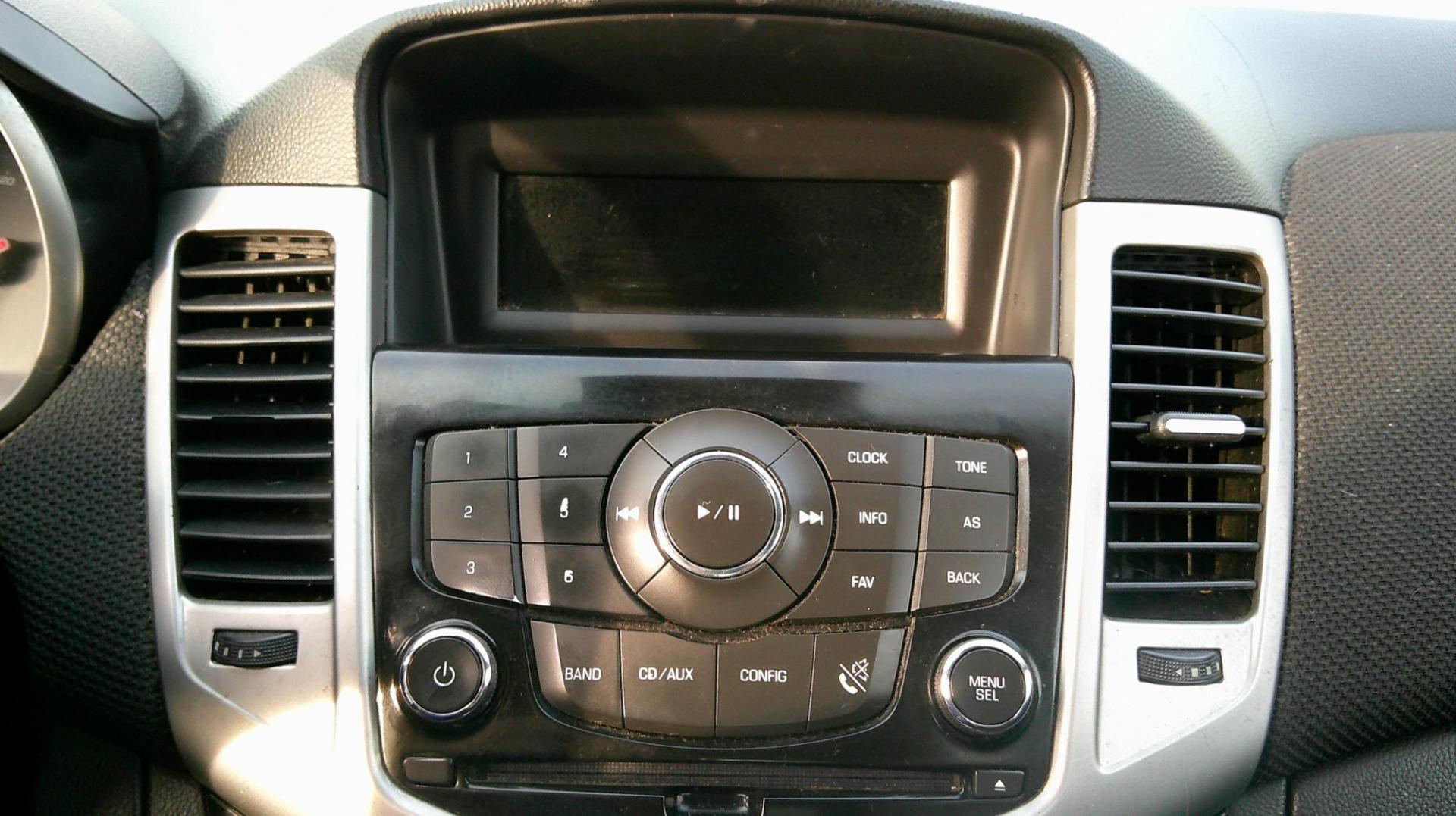 2013 RED Chevrolet Cruze 1LT Auto (1G1PC5SB1D7) with an 1.4L L4 DOHC 16V TURBO engine, 6-Speed Automatic transmission, located at 540a Delsea Drive, Sewell, NJ, 08080, (987) 867-5309, 39.752560, -75.111206 - Photo#19