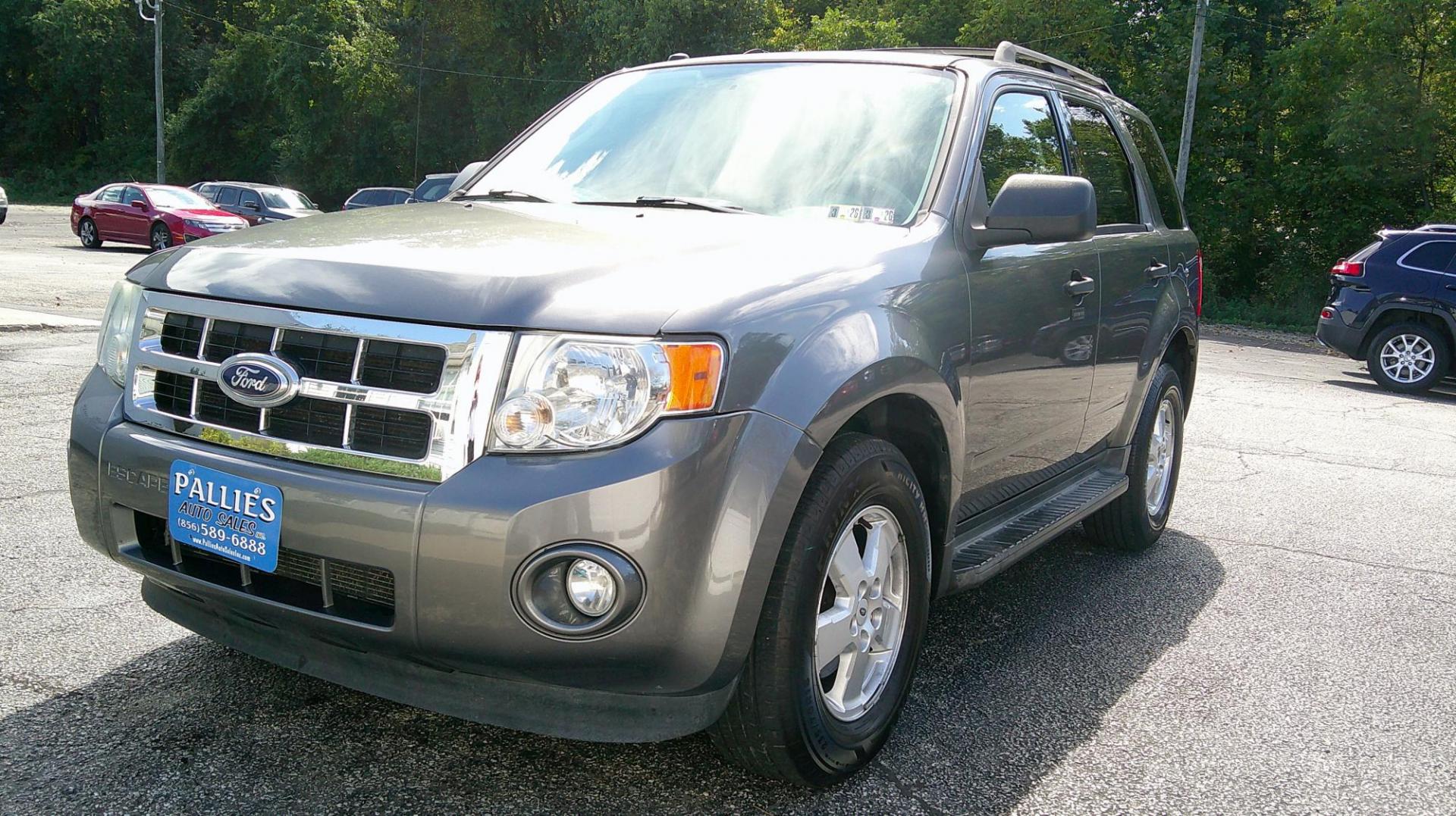 2009 GRAY Ford Escape XLT 4WD V6 (1FMCU93G39K) with an 3.0L V6 DOHC 24V engine, 4-Speed Automatic transmission, located at 540a Delsea Drive, Sewell, NJ, 08080, (987) 867-5309, 39.752560, -75.111206 - Photo#0