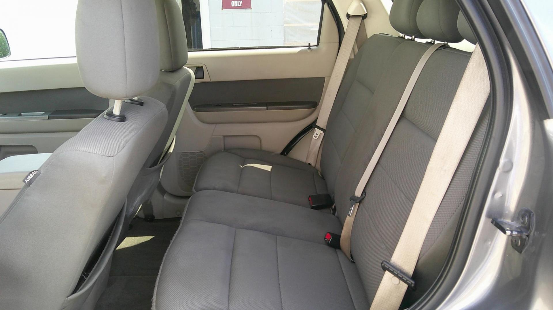 2009 GRAY Ford Escape XLT 4WD V6 (1FMCU93G39K) with an 3.0L V6 DOHC 24V engine, 4-Speed Automatic transmission, located at 540a Delsea Drive, Sewell, NJ, 08080, (987) 867-5309, 39.752560, -75.111206 - Photo#15