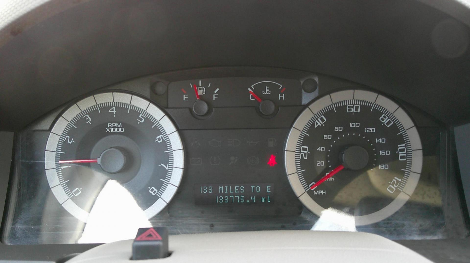 2009 GRAY Ford Escape XLT 4WD V6 (1FMCU93G39K) with an 3.0L V6 DOHC 24V engine, 4-Speed Automatic transmission, located at 540a Delsea Drive, Sewell, NJ, 08080, (987) 867-5309, 39.752560, -75.111206 - Photo#17