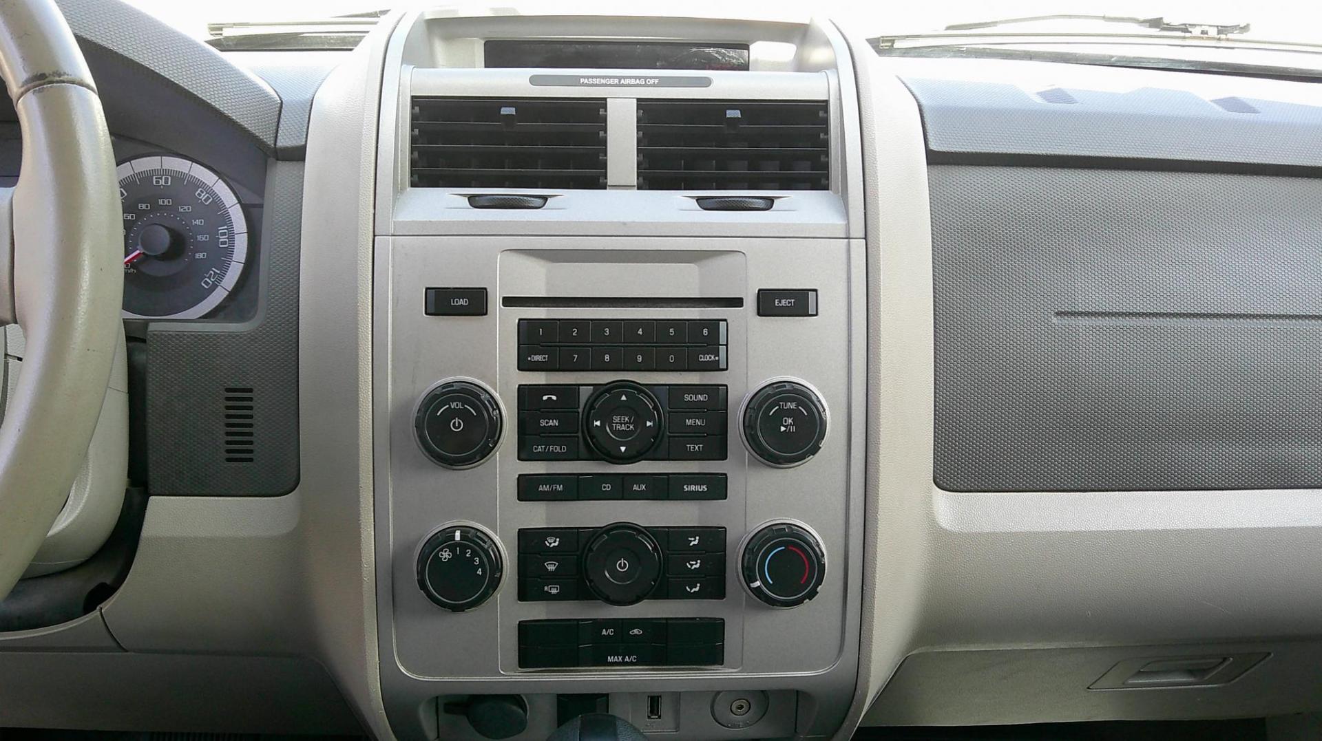 2009 GRAY Ford Escape XLT 4WD V6 (1FMCU93G39K) with an 3.0L V6 DOHC 24V engine, 4-Speed Automatic transmission, located at 540a Delsea Drive, Sewell, NJ, 08080, (987) 867-5309, 39.752560, -75.111206 - Photo#18