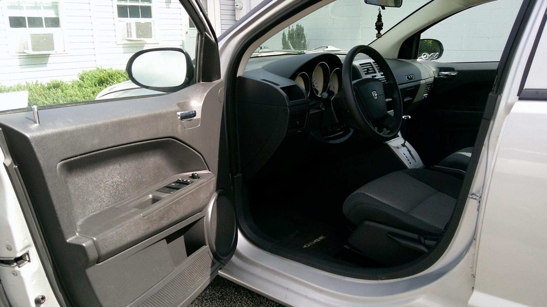 2008 SILVER Dodge Caliber SXT (1B3HB48B28D) with an 2.0L L4 DOHC 16V engine, located at 540a Delsea Drive, Sewell, NJ, 08080, (987) 867-5309, 39.752560, -75.111206 - Photo#10