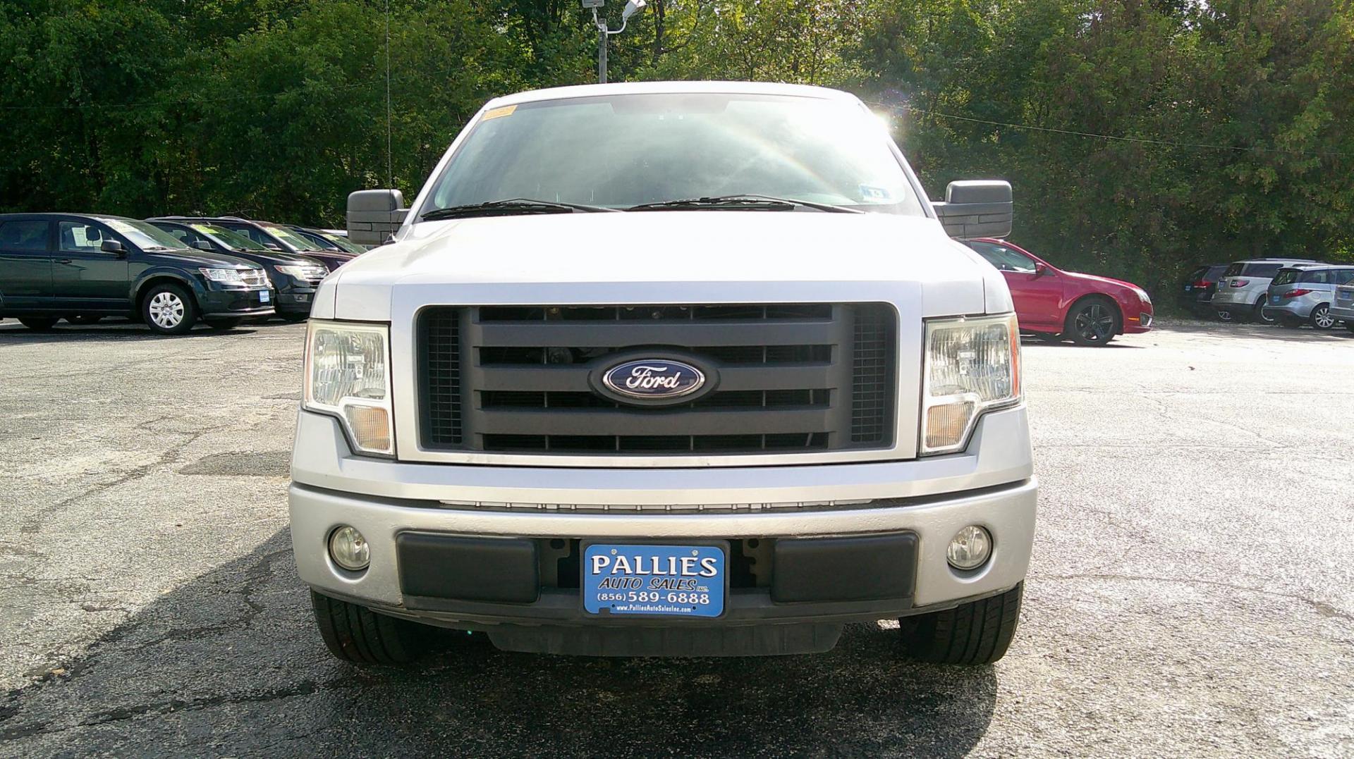 2010 SILVER Ford F-150 Lariat SuperCab 6.5-ft. Bed 2WD (1FTEX1CW1AF) with an 4.6L V8 SOHC 16V engine, 4-Speed Automatic transmission, located at 540a Delsea Drive, Sewell, NJ, 08080, (987) 867-5309, 39.752560, -75.111206 - Photo#8