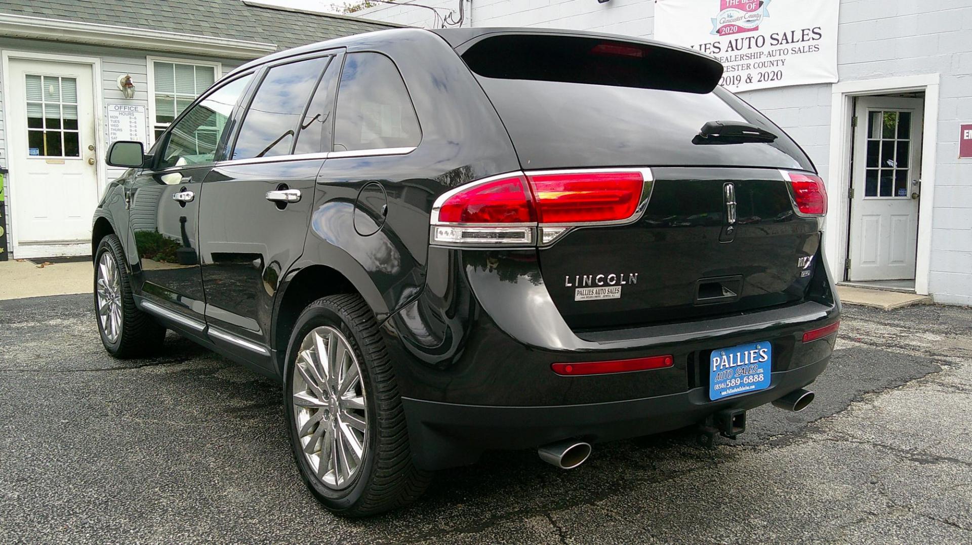 2013 BLACK Lincoln MKX AWD (2LMDJ8JK7DB) with an 3.7L V6 DOHC 24V engine, 6-Speed Automatic transmission, located at 540a Delsea Drive, Sewell, NJ, 08080, (987) 867-5309, 39.752560, -75.111206 - Photo#2