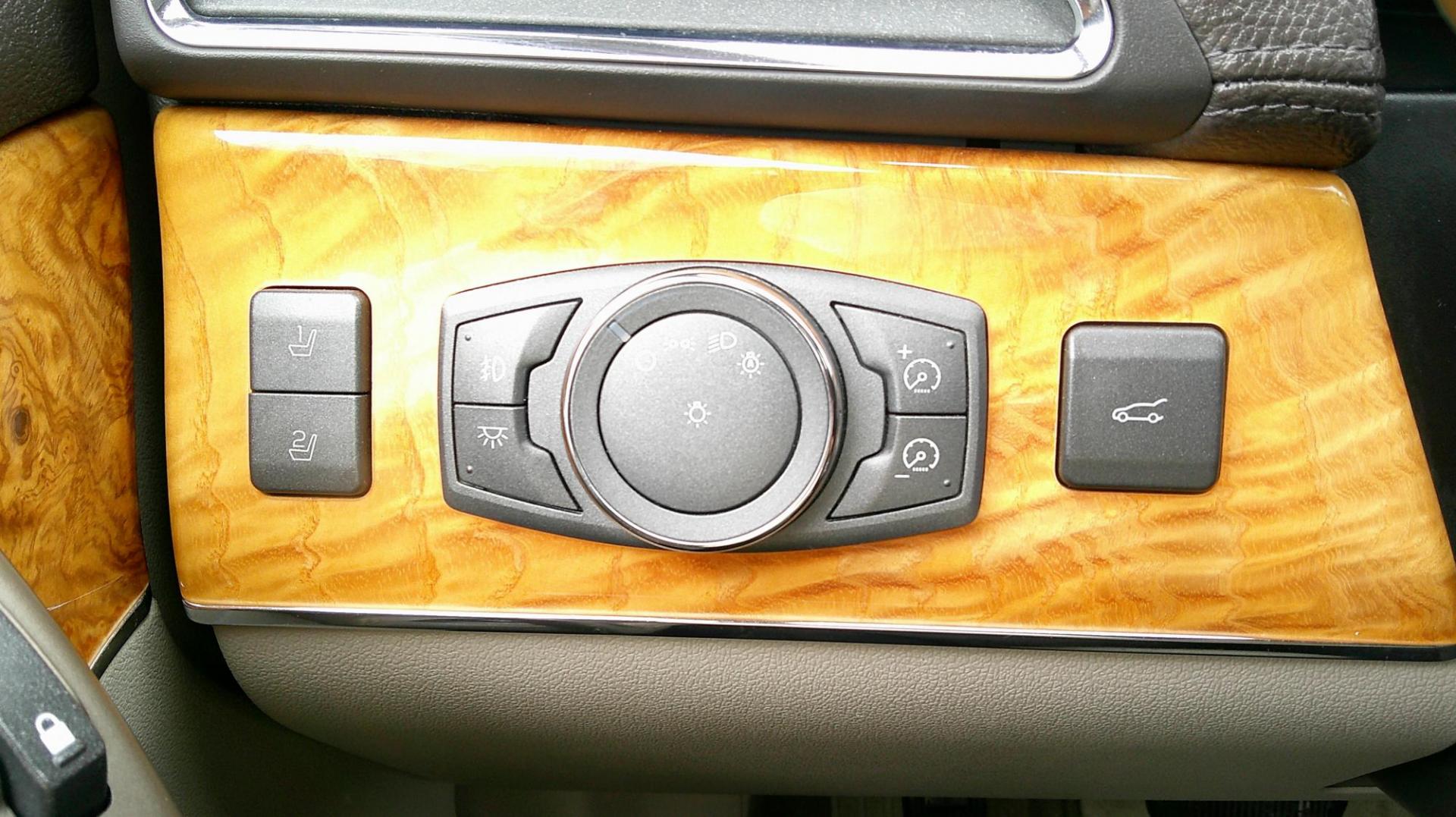 2013 BLACK Lincoln MKX AWD (2LMDJ8JK7DB) with an 3.7L V6 DOHC 24V engine, 6-Speed Automatic transmission, located at 540a Delsea Drive, Sewell, NJ, 08080, (987) 867-5309, 39.752560, -75.111206 - Photo#22