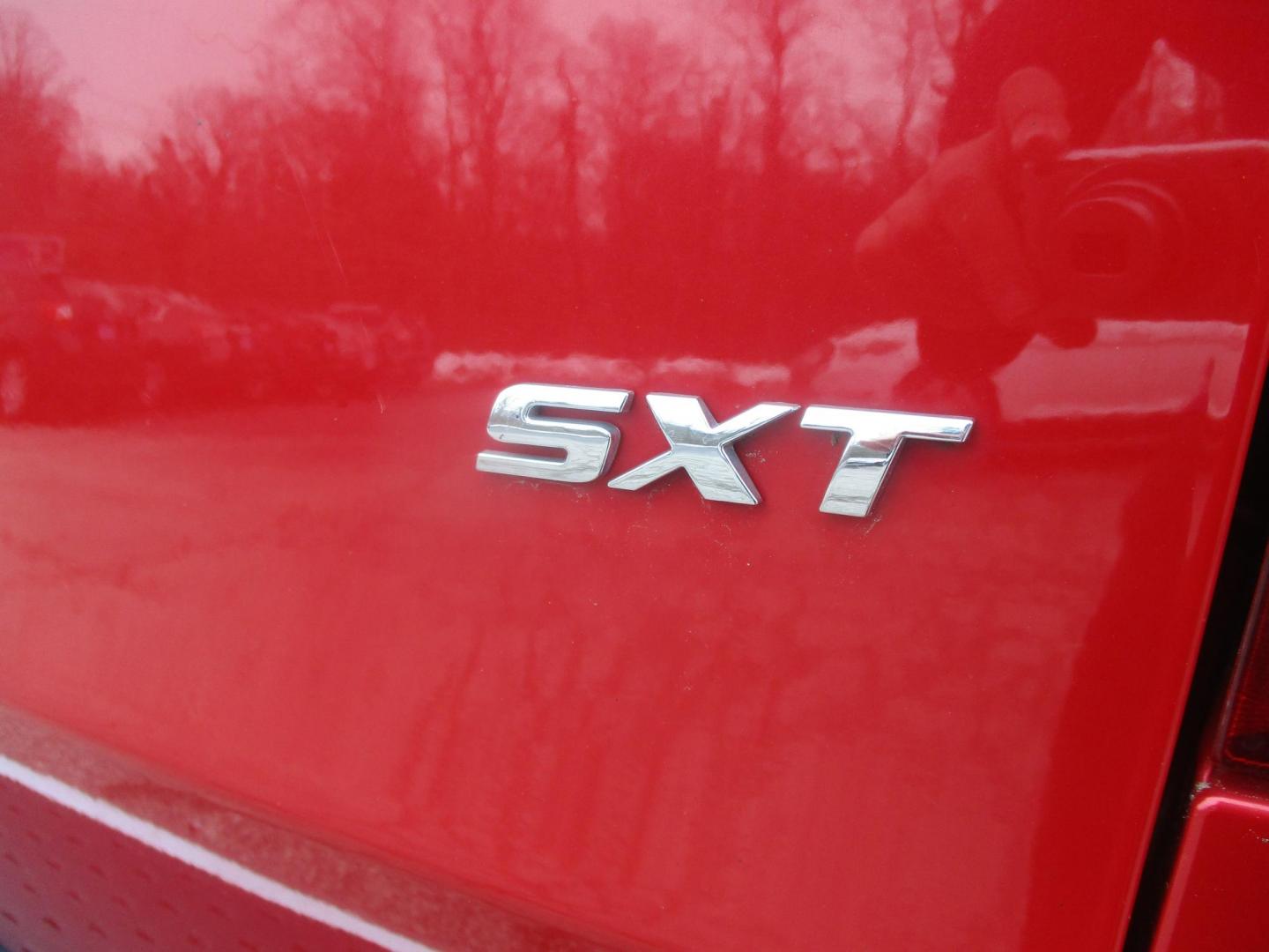 2014 RED Dodge Grand Caravan SXT (2C4RDGCG9ER) with an 3.6L V6 DOHC 24V engine, 6-Speed Automatic transmission, located at 540a Delsea Drive, Sewell, NJ, 08080, (987) 867-5309, 39.752560, -75.111206 - Photo#5