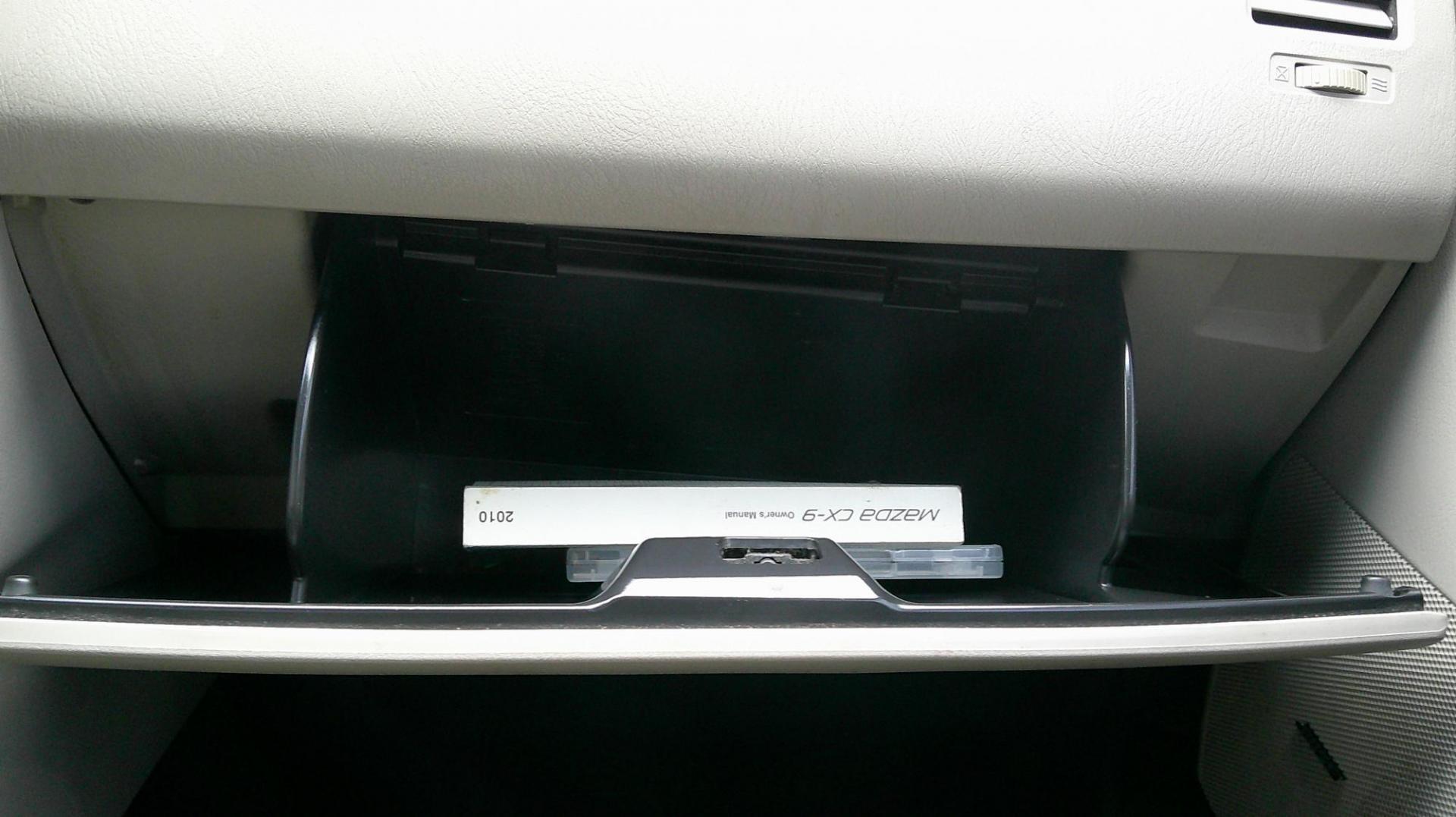 2010 WHITE Mazda CX-9 Grand Touring AWD (JM3TB3MV2A0) with an 3.7L V6 DOHC 24V engine, 6-Speed Automatic transmission, located at 540a Delsea Drive, Sewell, NJ, 08080, (987) 867-5309, 39.752560, -75.111206 - Photo#21