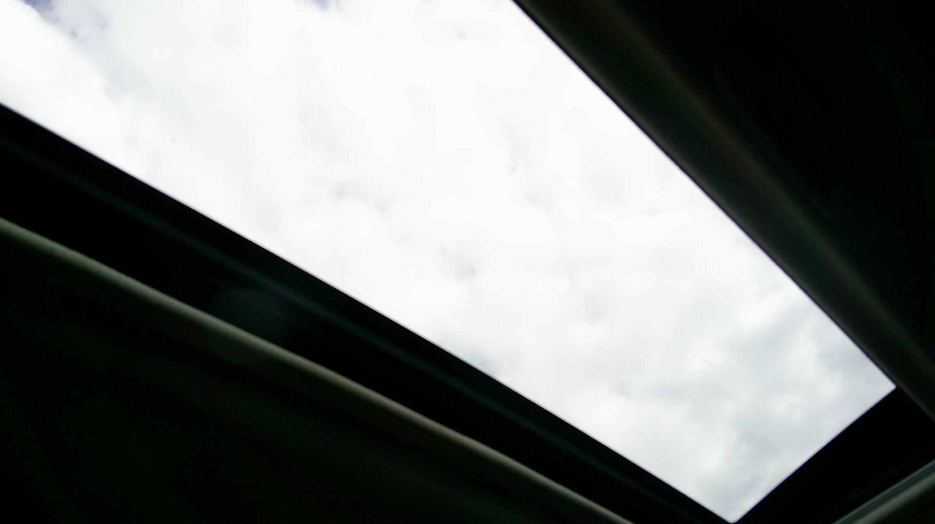 2010 WHITE Mazda CX-9 Grand Touring AWD (JM3TB3MV2A0) with an 3.7L V6 DOHC 24V engine, 6-Speed Automatic transmission, located at 540a Delsea Drive, Sewell, NJ, 08080, (987) 867-5309, 39.752560, -75.111206 - Photo#22