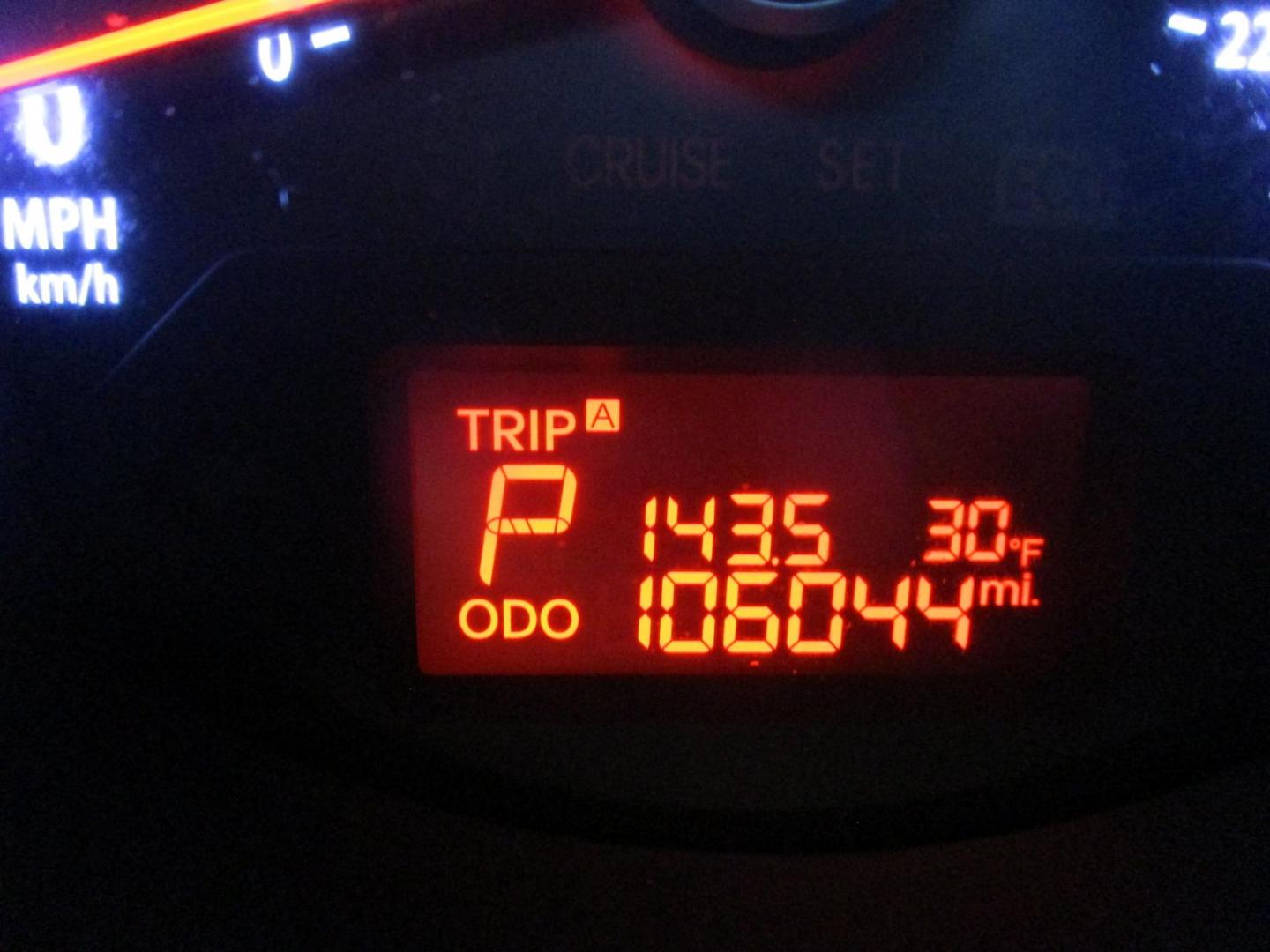 2013 WHITE Kia Soul Base (KNDJT2A55D7) with an 1.6L L4 DOHC 16V engine, 5-Speed Manual transmission, located at 540a Delsea Drive, Sewell, NJ, 08080, (987) 867-5309, 39.752560, -75.111206 - Photo#17