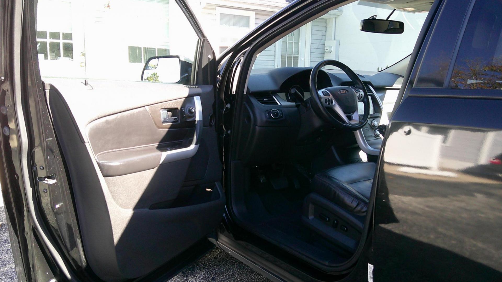 2011 BLACK Ford Edge SEL FWD (2FMDK3JC7BB) with an 3.5L V6 DOHC 24V engine, 6-Speed Automatic transmission, located at 540a Delsea Drive, Sewell, NJ, 08080, (987) 867-5309, 39.752560, -75.111206 - Photo#10
