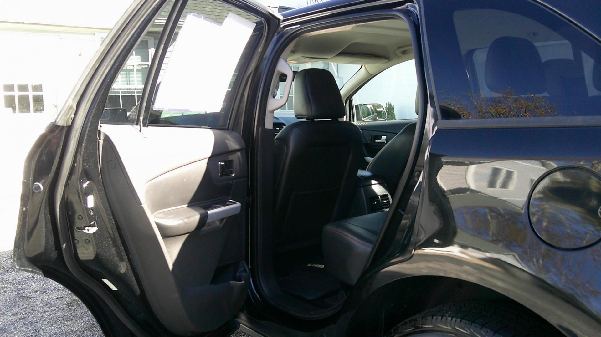 2011 BLACK Ford Edge SEL FWD (2FMDK3JC7BB) with an 3.5L V6 DOHC 24V engine, 6-Speed Automatic transmission, located at 540a Delsea Drive, Sewell, NJ, 08080, (987) 867-5309, 39.752560, -75.111206 - Photo#13