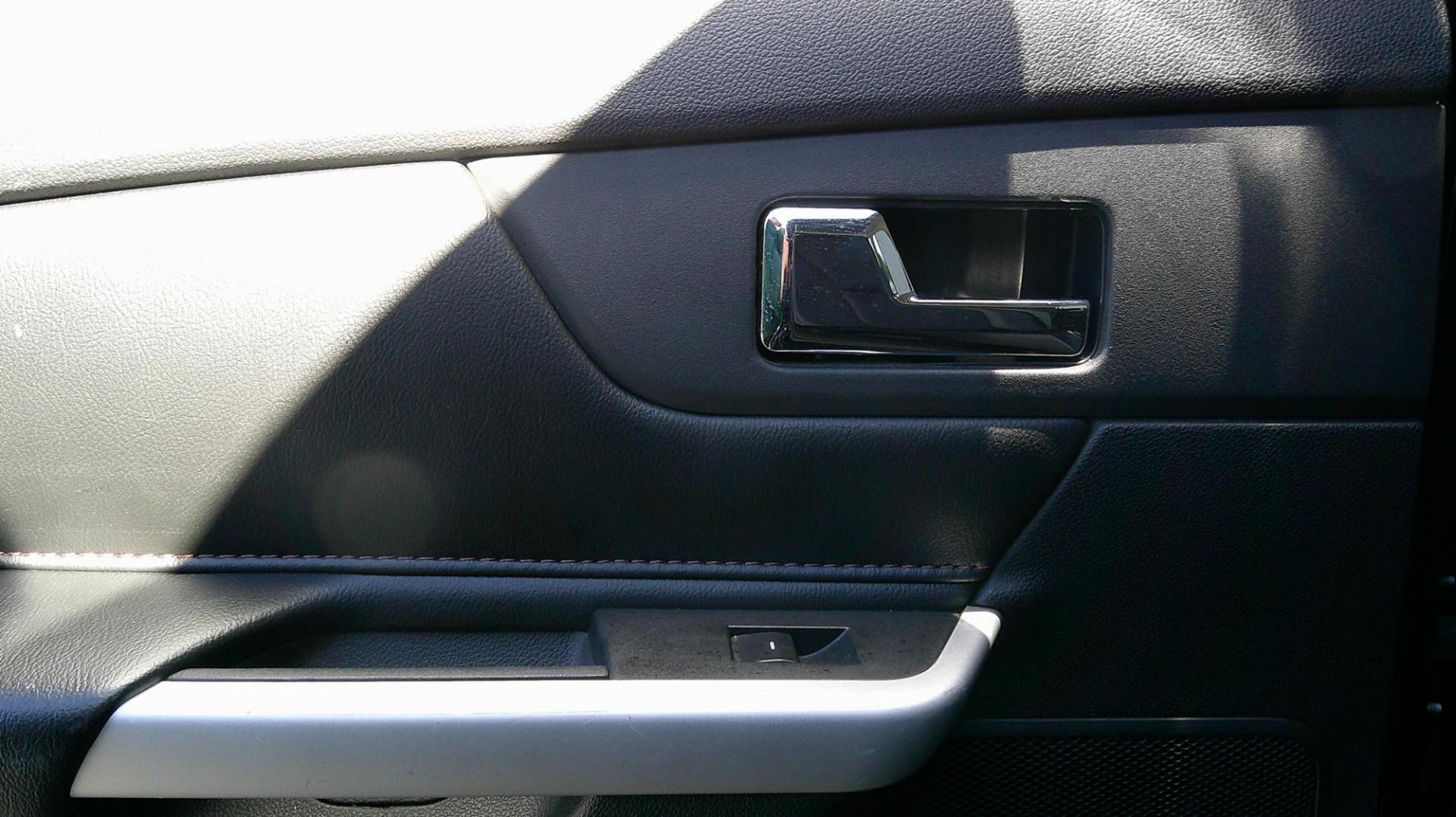 2011 BLACK Ford Edge SEL FWD (2FMDK3JC7BB) with an 3.5L V6 DOHC 24V engine, 6-Speed Automatic transmission, located at 540a Delsea Drive, Sewell, NJ, 08080, (987) 867-5309, 39.752560, -75.111206 - Photo#14