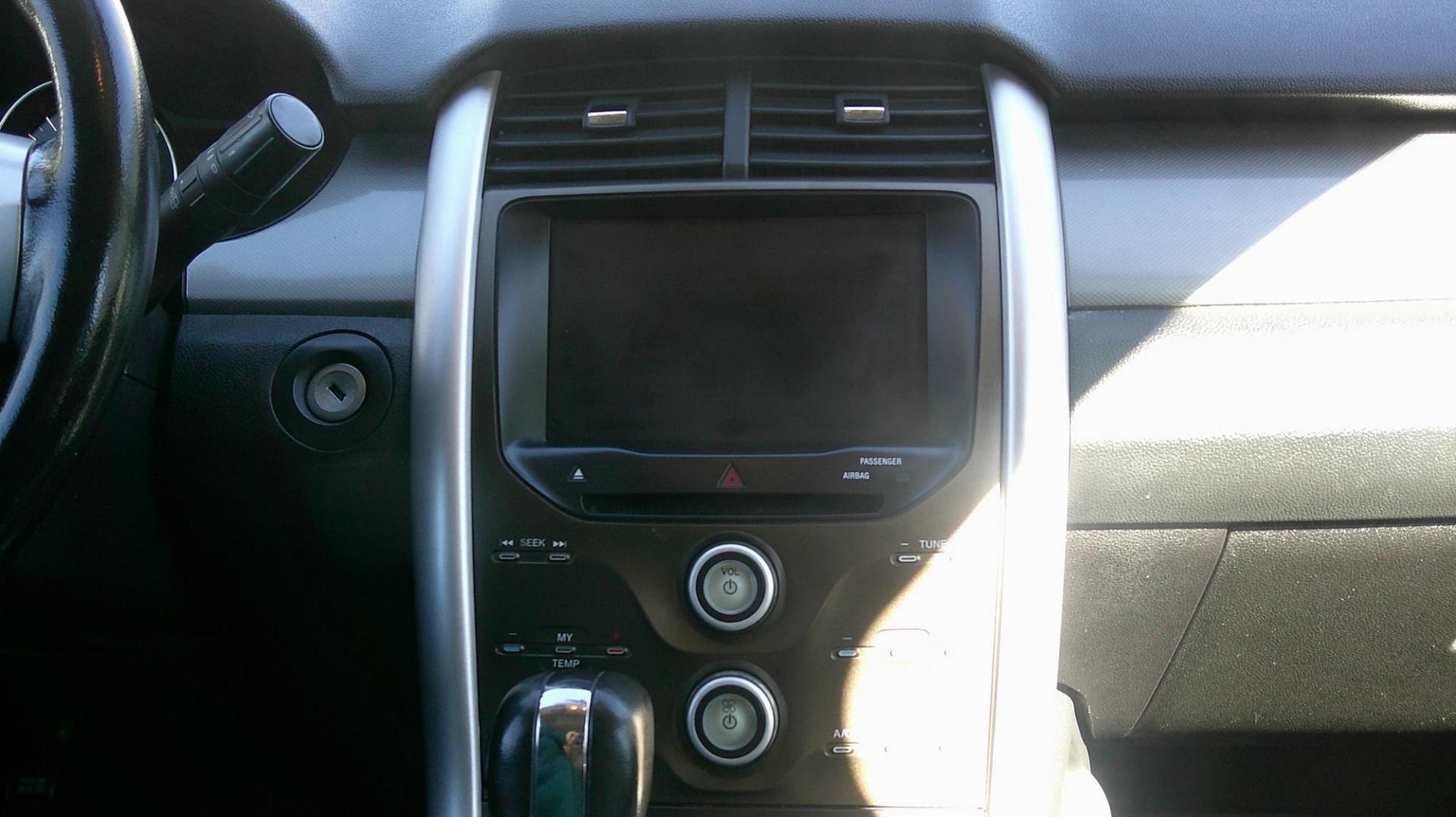 2011 BLACK Ford Edge SEL FWD (2FMDK3JC7BB) with an 3.5L V6 DOHC 24V engine, 6-Speed Automatic transmission, located at 540a Delsea Drive, Sewell, NJ, 08080, (987) 867-5309, 39.752560, -75.111206 - Photo#20