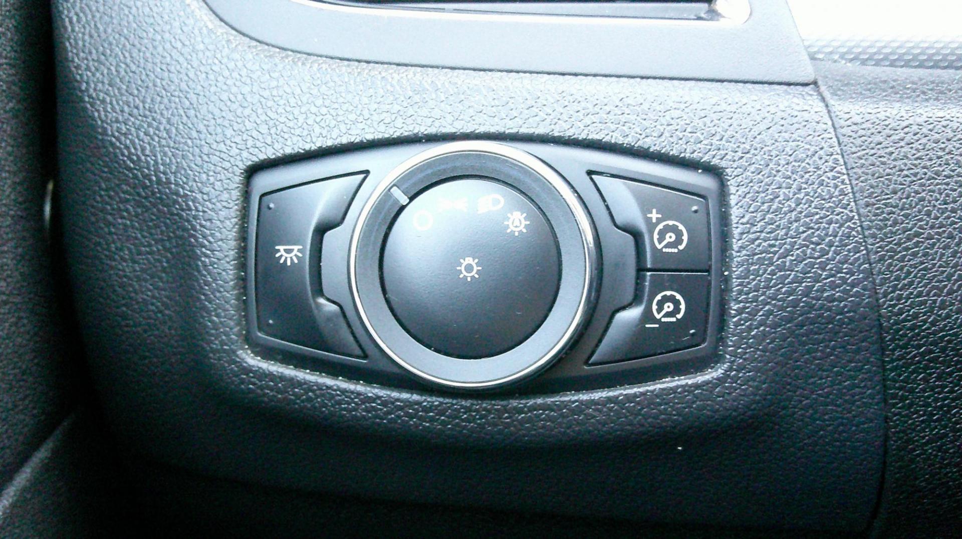 2011 BLACK Ford Edge SEL FWD (2FMDK3JC7BB) with an 3.5L V6 DOHC 24V engine, 6-Speed Automatic transmission, located at 540a Delsea Drive, Sewell, NJ, 08080, (987) 867-5309, 39.752560, -75.111206 - Photo#22