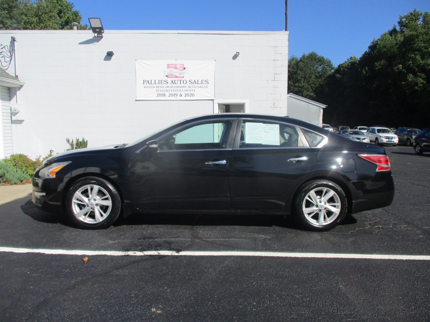 2015 BLACK Nissan Altima 2.5 S (1N4AL3AP3FC) with an 2.5L L4 DOHC 16V engine, Continuously Variable Transmission transmission, located at 540a Delsea Drive, Sewell, NJ, 08080, (987) 867-5309, 39.752560, -75.111206- Photo#2