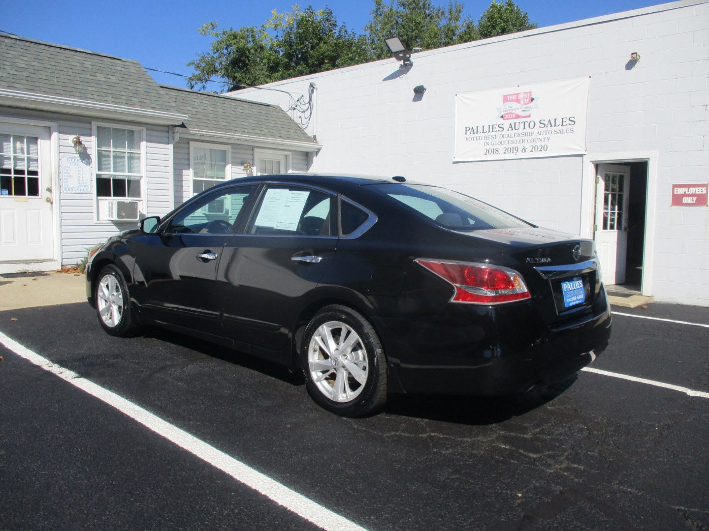 2015 BLACK Nissan Altima 2.5 S (1N4AL3AP3FC) with an 2.5L L4 DOHC 16V engine, Continuously Variable Transmission transmission, located at 540a Delsea Drive, Sewell, NJ, 08080, (987) 867-5309, 39.752560, -75.111206- Photo#3