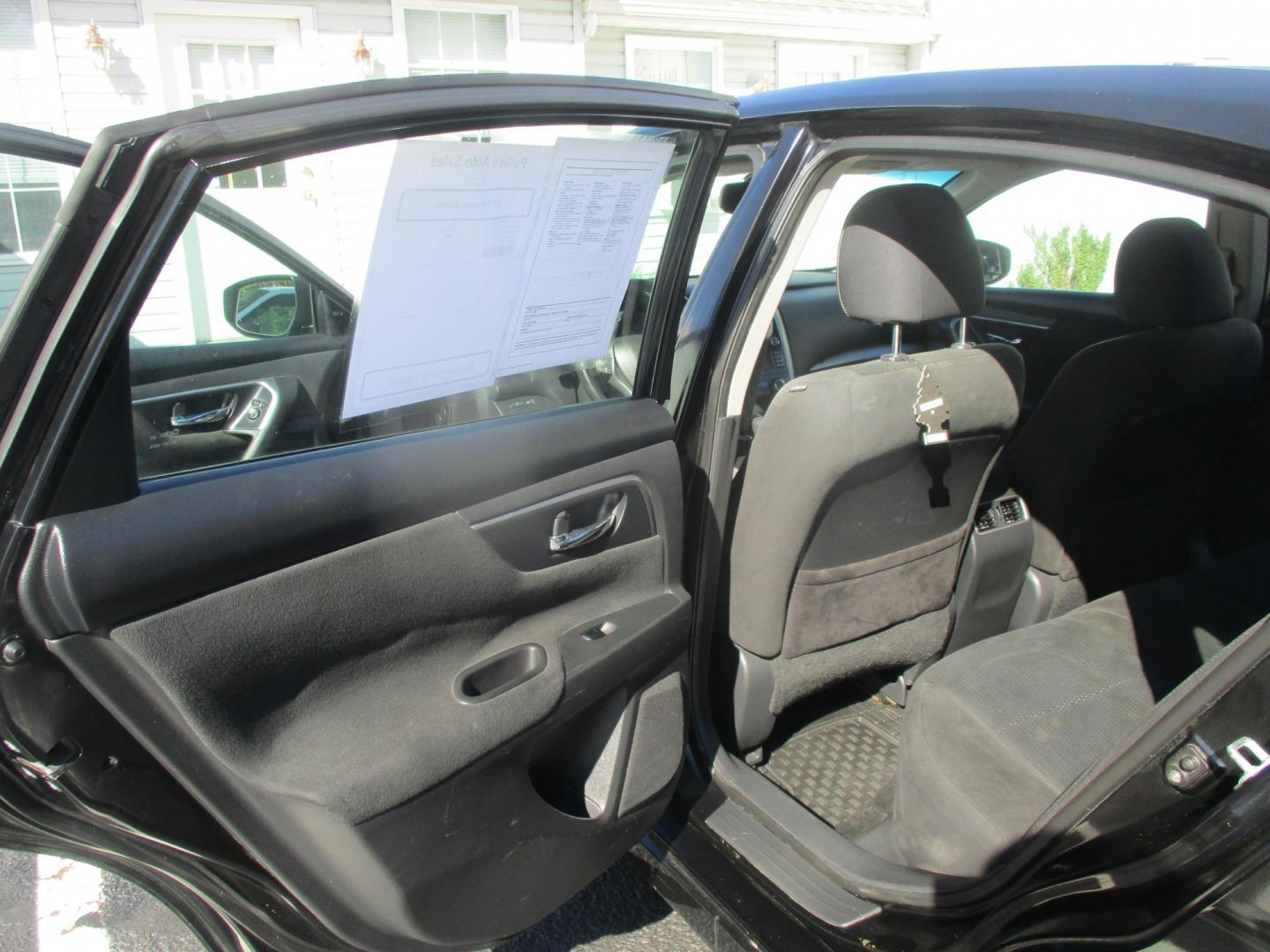 2015 BLACK Nissan Altima 2.5 S (1N4AL3AP3FC) with an 2.5L L4 DOHC 16V engine, Continuously Variable Transmission transmission, located at 540a Delsea Drive, Sewell, NJ, 08080, (987) 867-5309, 39.752560, -75.111206- Photo#17