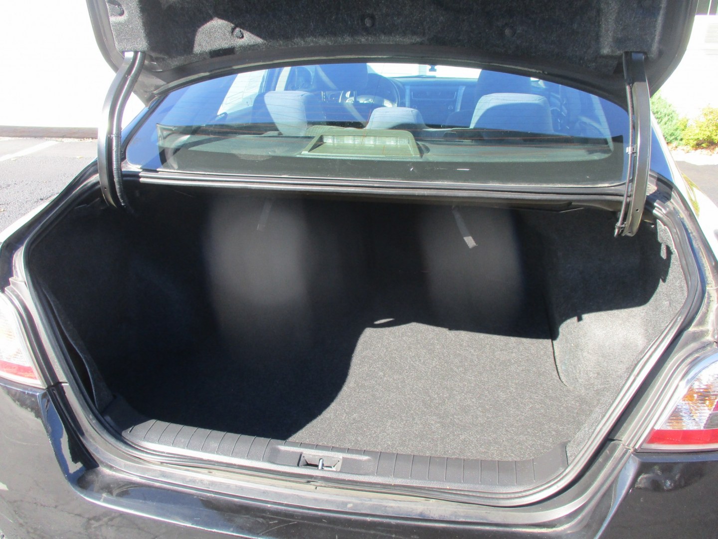 2015 BLACK Nissan Altima 2.5 S (1N4AL3AP3FC) with an 2.5L L4 DOHC 16V engine, Continuously Variable Transmission transmission, located at 540a Delsea Drive, Sewell, NJ, 08080, (987) 867-5309, 39.752560, -75.111206- Photo#26