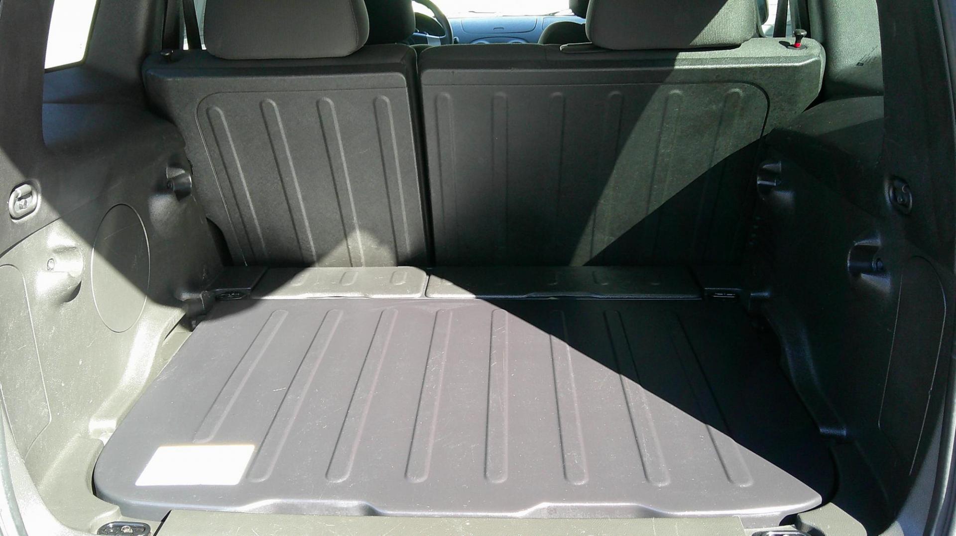 2011 GRAY Chevrolet HHR 1LT (3GNBABFW7BS) with an 2.2L L4 DOHC 16V FFV engine, 4-Speed Automatic transmission, located at 540a Delsea Drive, Sewell, NJ, 08080, (987) 867-5309, 39.752560, -75.111206 - Photo#21