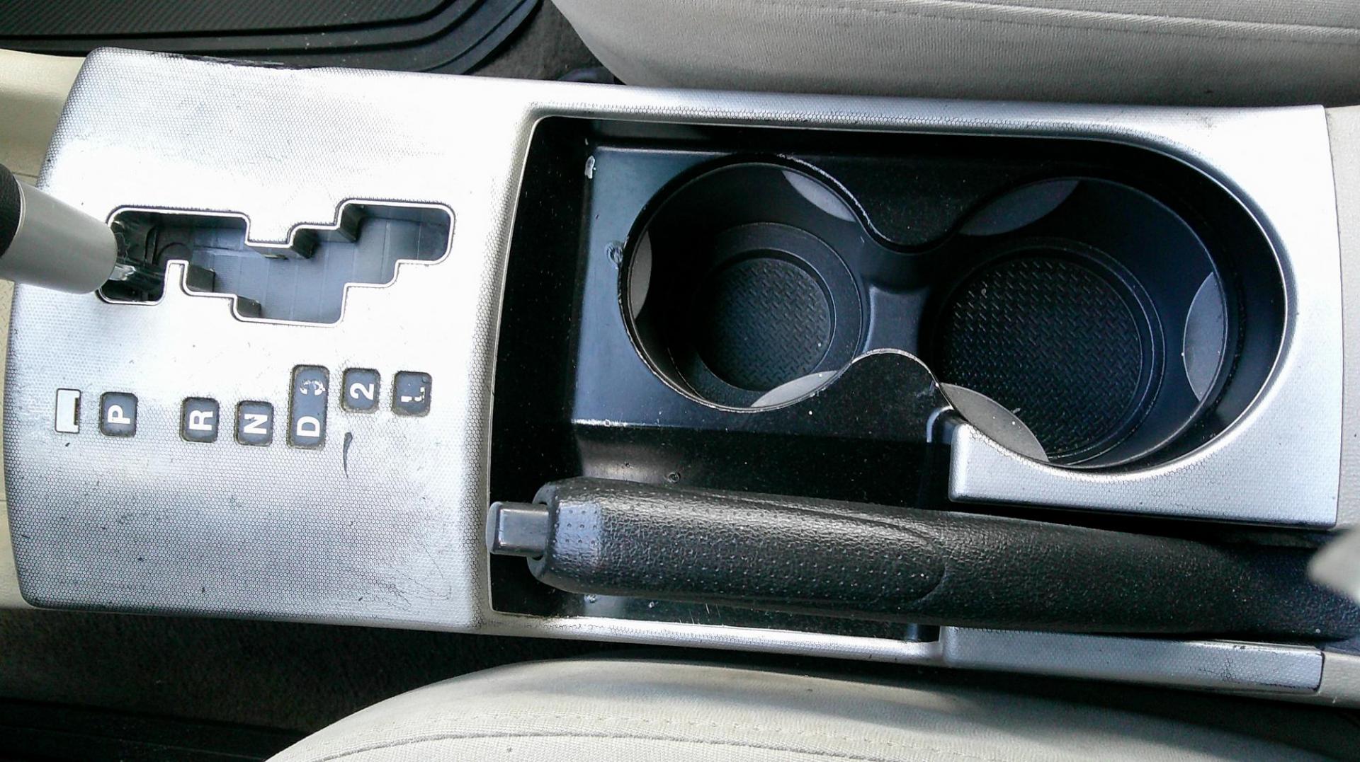 2008 BLUE Hyundai Elantra GLS (KMHDU46D98U) with an 2.0L L4 DOHC 16V engine, located at 540a Delsea Drive, Sewell, NJ, 08080, (987) 867-5309, 39.752560, -75.111206 - Photo#18