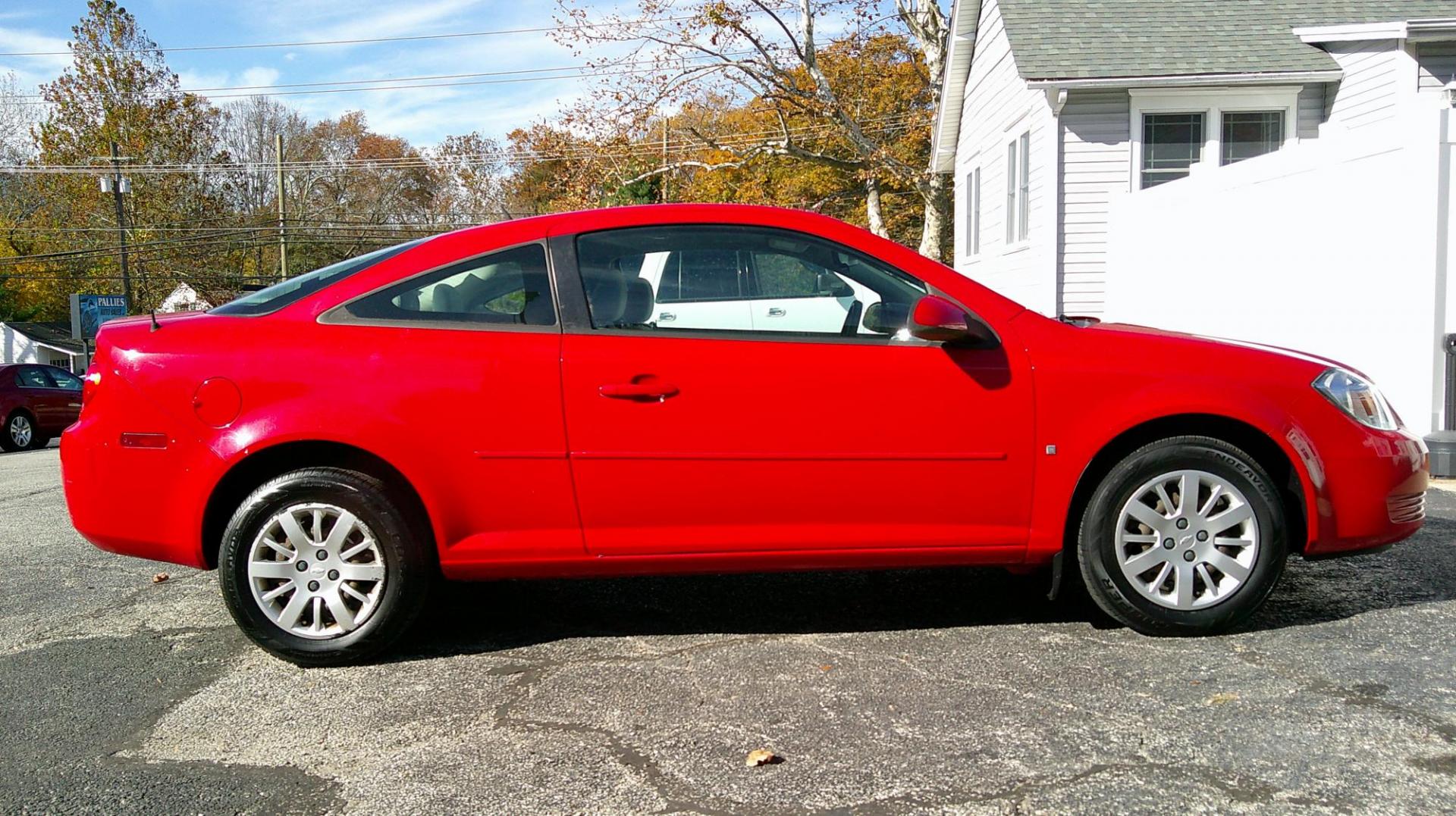 2009 RED Chevrolet Cobalt LT1 Coupe (1G1AT18H697) with an 2.2L L4 DOHC 16V engine, 5-Speed Manual Overdrive transmission, located at 540a Delsea Drive, Sewell, NJ, 08080, (987) 867-5309, 39.752560, -75.111206 - Photo#7