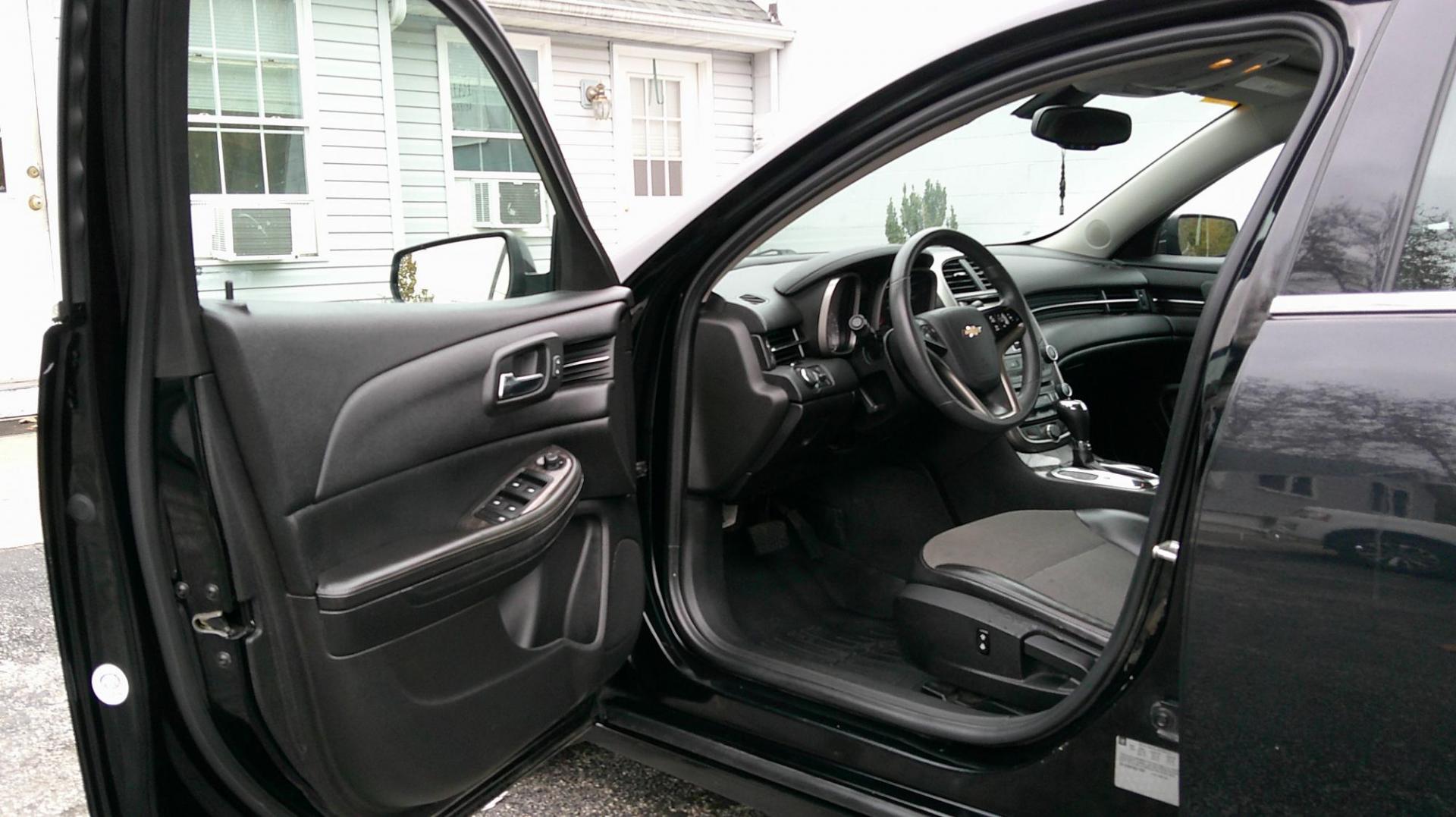 2016 BLACK Chevrolet Malibu Limited 1LT (1G11C5SA1GU) with an 2.5L L4 DOHC 16V engine, 6A transmission, located at 540a Delsea Drive, Sewell, NJ, 08080, (987) 867-5309, 39.752560, -75.111206 - Photo#10