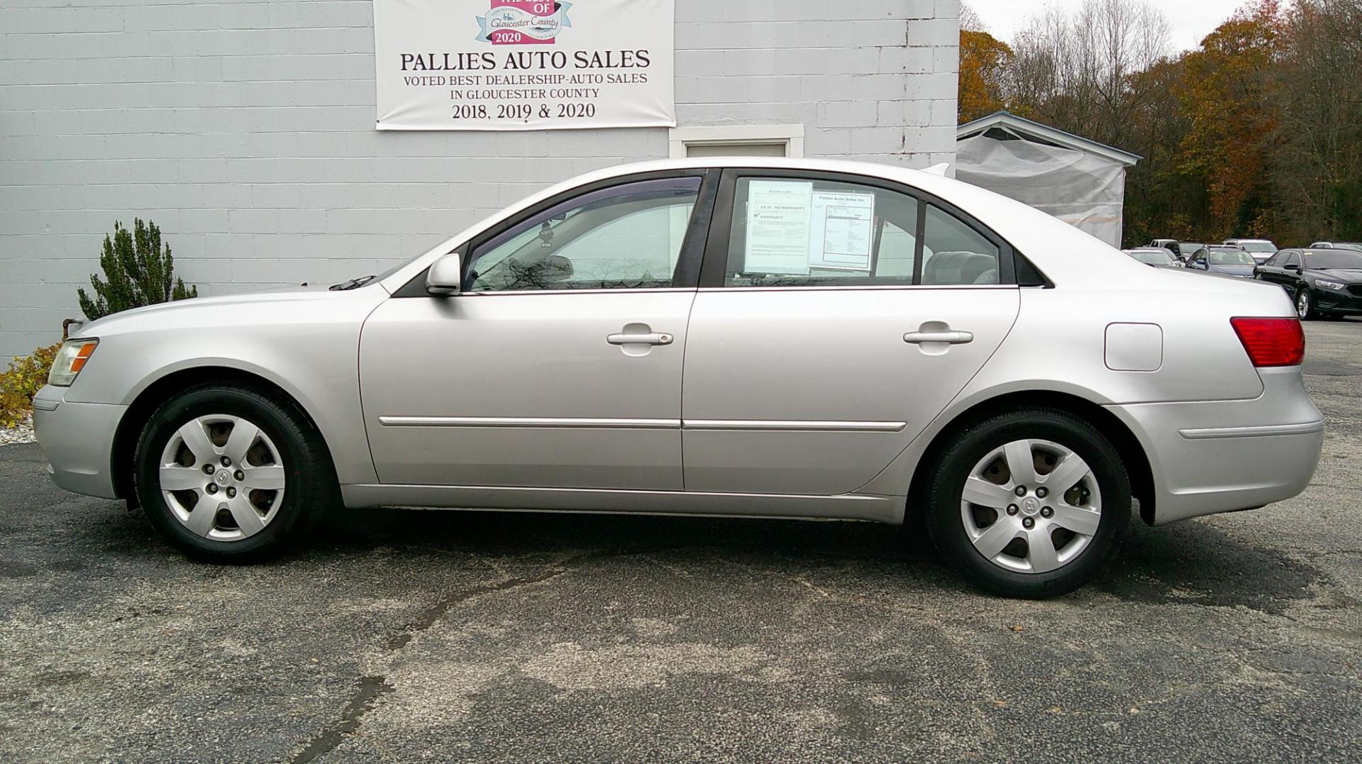 2009 SILVER Hyundai Sonata GLS (5NPET46C39H) with an 2.4L L4 DOHC 16V engine, located at 540a Delsea Drive, Sewell, NJ, 08080, (987) 867-5309, 39.752560, -75.111206 - Photo#1