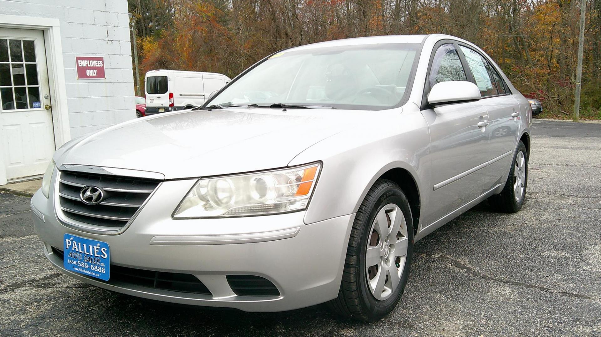 2009 SILVER Hyundai Sonata GLS (5NPET46C39H) with an 2.4L L4 DOHC 16V engine, located at 540a Delsea Drive, Sewell, NJ, 08080, (987) 867-5309, 39.752560, -75.111206 - Photo#0