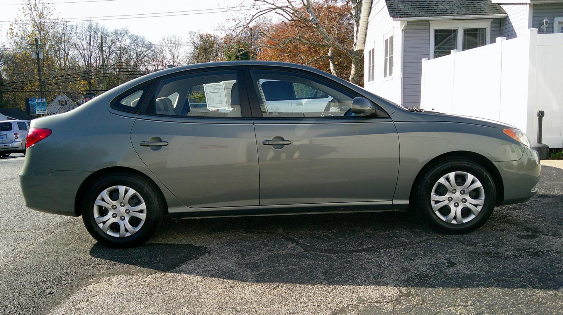 2010 GREEN Hyundai Elantra GLS (KMHDU4AD6AU) with an 2.0L L4 DOHC 16V engine, located at 540a Delsea Drive, Sewell, NJ, 08080, (987) 867-5309, 39.752560, -75.111206 - Photo#5