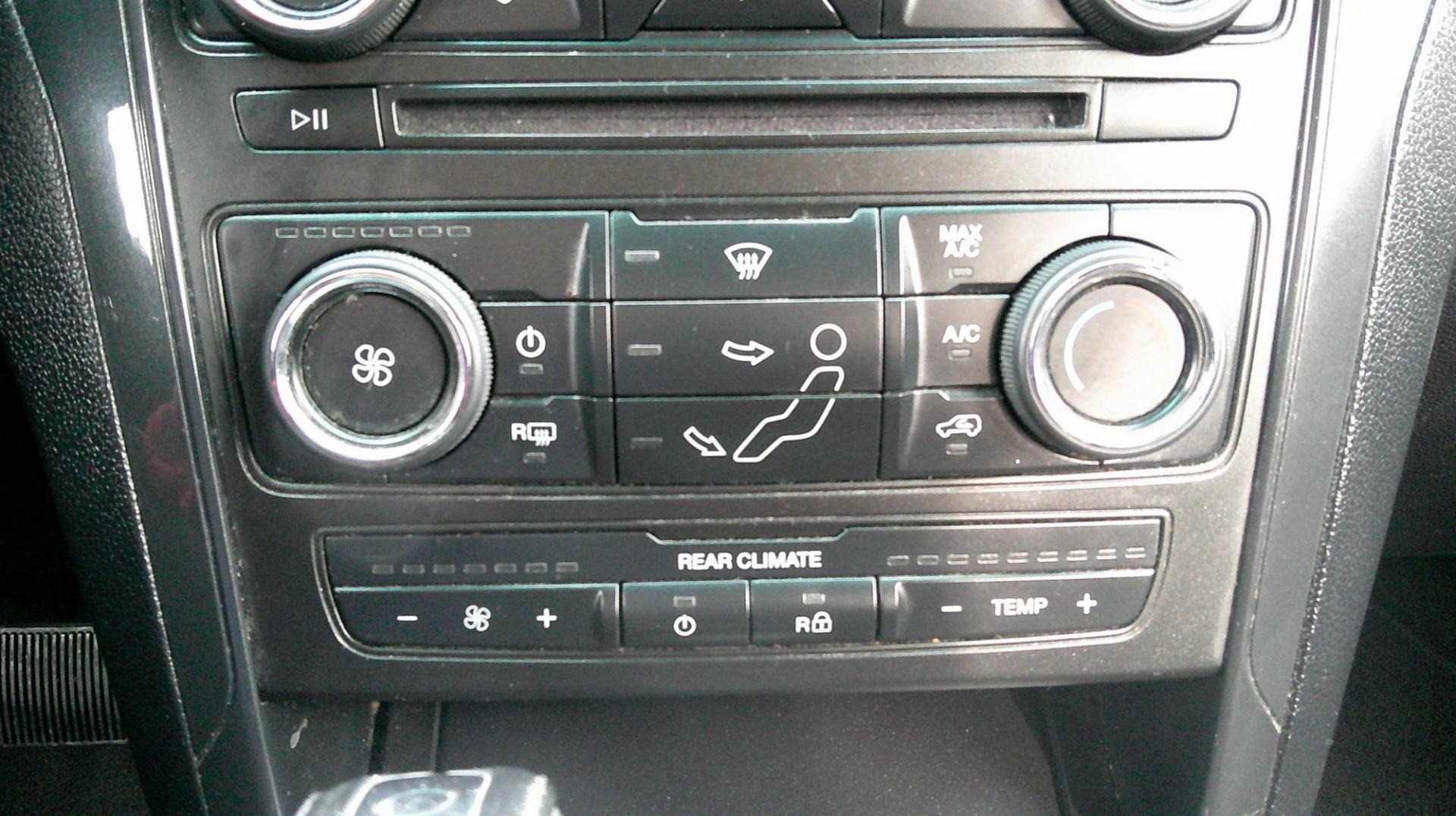 2017 BLACK Ford Explorer XLT 4WD (1FM5K8DH6HG) with an 2.3L L4 DOHC 16V engine, 6A transmission, located at 540a Delsea Drive, Sewell, NJ, 08080, (987) 867-5309, 39.752560, -75.111206 - Photo#22