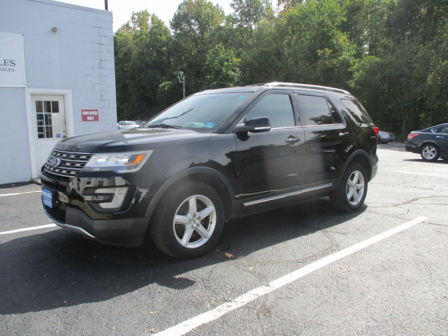 2017 BLACK Ford Explorer XLT 4WD (1FM5K8DH6HG) with an 2.3L L4 DOHC 16V engine, 6A transmission, located at 540a Delsea Drive, Sewell, NJ, 08080, (987) 867-5309, 39.752560, -75.111206- Photo#1