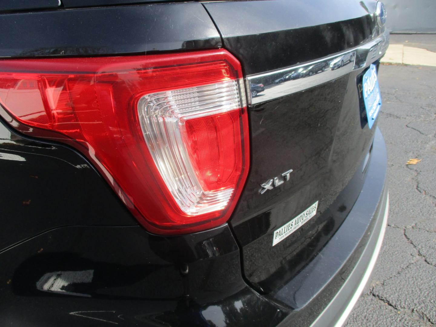 2017 BLACK Ford Explorer XLT 4WD (1FM5K8DH6HG) with an 2.3L L4 DOHC 16V engine, 6A transmission, located at 540a Delsea Drive, Sewell, NJ, 08080, (987) 867-5309, 39.752560, -75.111206- Photo#4