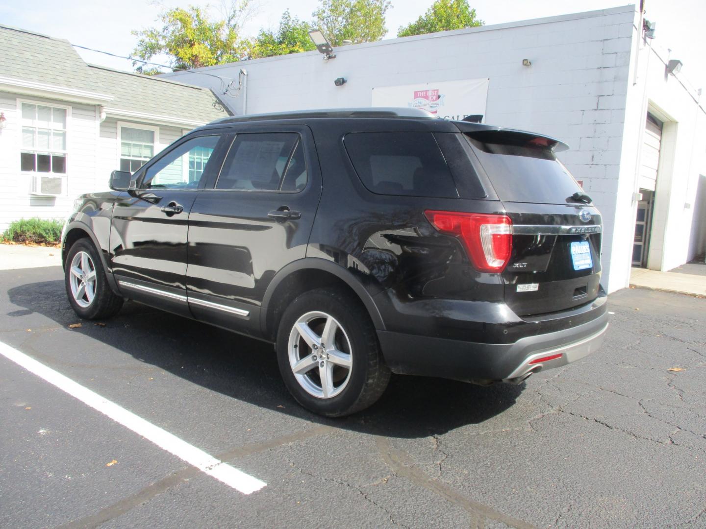 2017 BLACK Ford Explorer XLT 4WD (1FM5K8DH6HG) with an 2.3L L4 DOHC 16V engine, 6A transmission, located at 540a Delsea Drive, Sewell, NJ, 08080, (987) 867-5309, 39.752560, -75.111206- Photo#3
