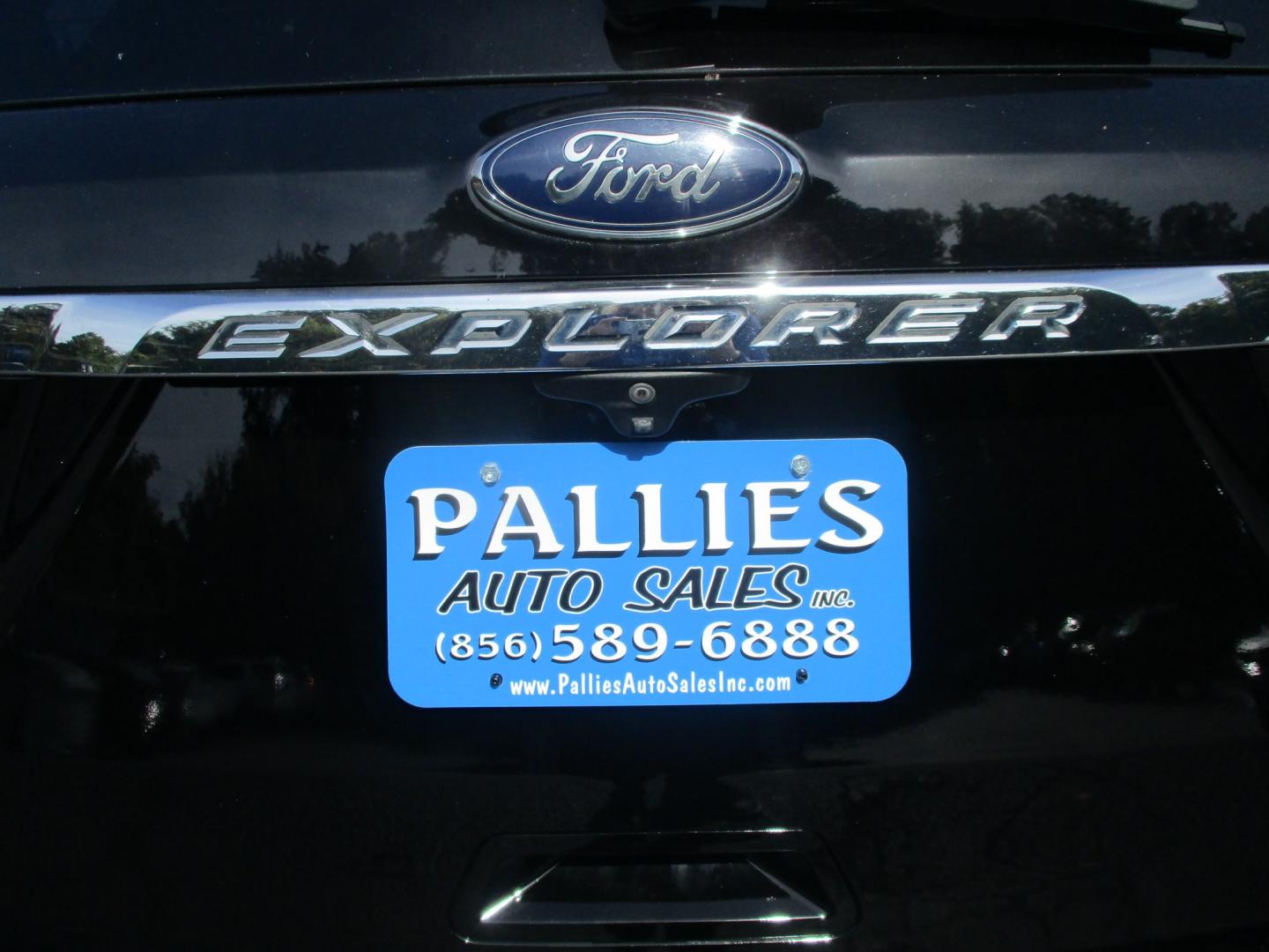 2017 BLACK Ford Explorer XLT 4WD (1FM5K8DH6HG) with an 2.3L L4 DOHC 16V engine, 6A transmission, located at 540a Delsea Drive, Sewell, NJ, 08080, (987) 867-5309, 39.752560, -75.111206- Photo#5