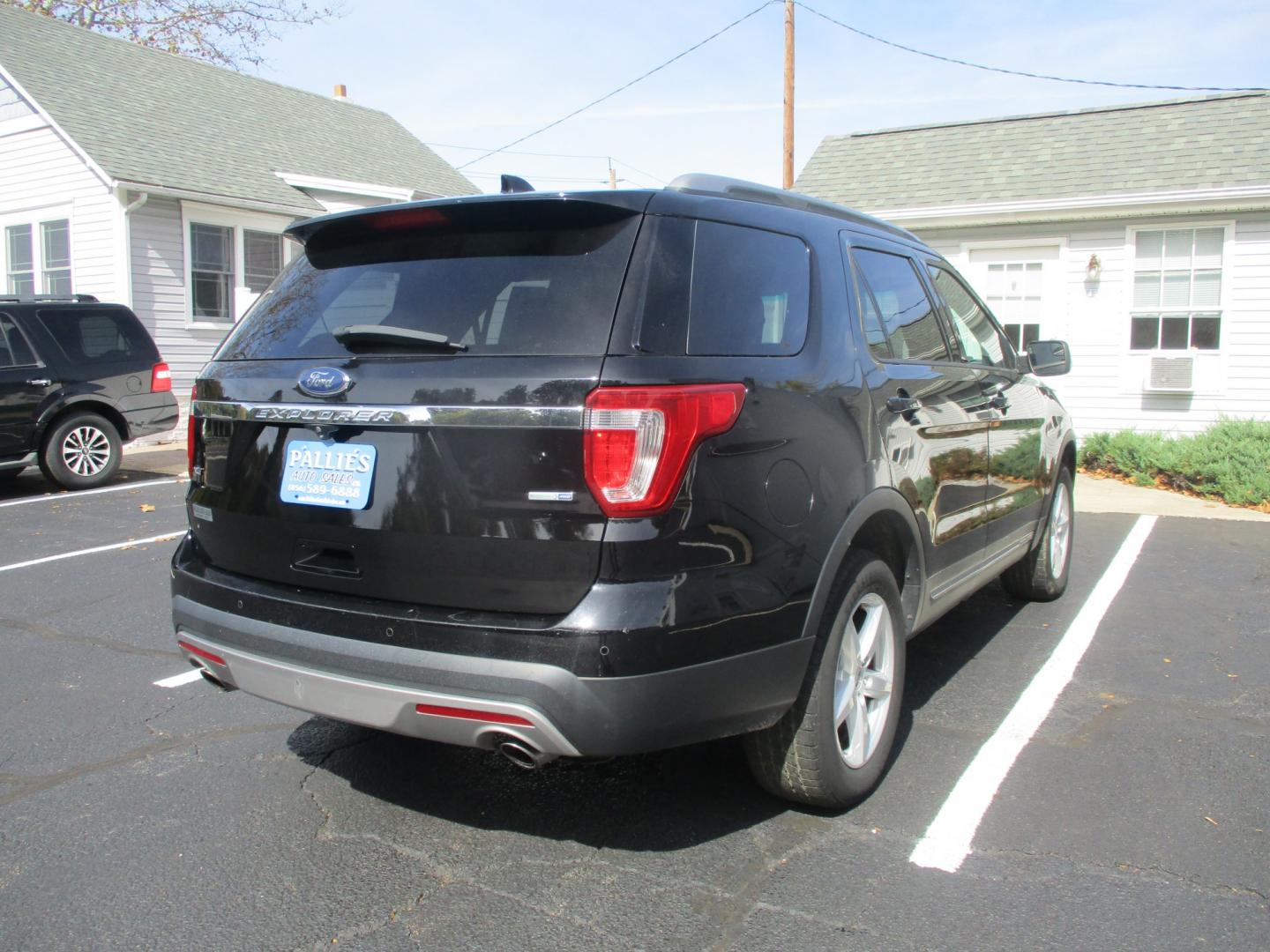2017 BLACK Ford Explorer XLT 4WD (1FM5K8DH6HG) with an 2.3L L4 DOHC 16V engine, 6A transmission, located at 540a Delsea Drive, Sewell, NJ, 08080, (987) 867-5309, 39.752560, -75.111206- Photo#7