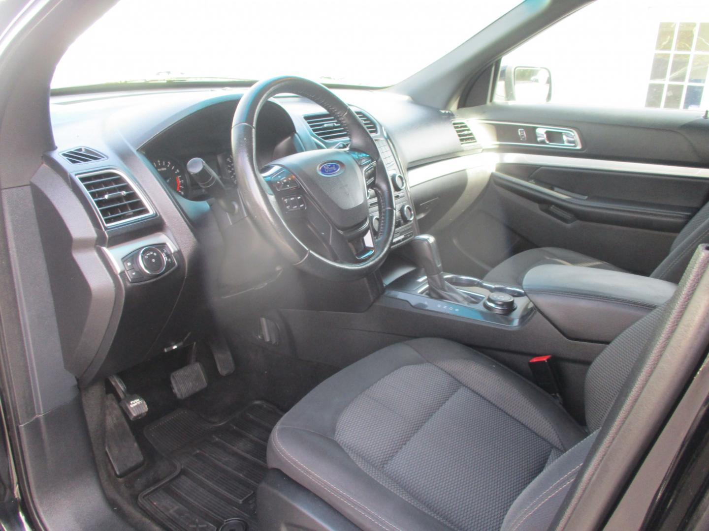 2017 BLACK Ford Explorer XLT 4WD (1FM5K8DH6HG) with an 2.3L L4 DOHC 16V engine, 6A transmission, located at 540a Delsea Drive, Sewell, NJ, 08080, (987) 867-5309, 39.752560, -75.111206- Photo#13