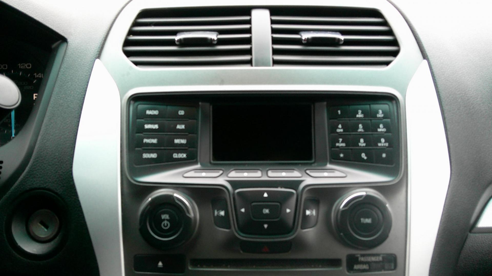 2012 GRAY Ford Explorer XLT 4WD (1FMHK8D83CG) with an 3.5L V6 DOHC 24V engine, 6-Speed Automatic transmission, located at 540a Delsea Drive, Sewell, NJ, 08080, (987) 867-5309, 39.752560, -75.111206 - Photo#21