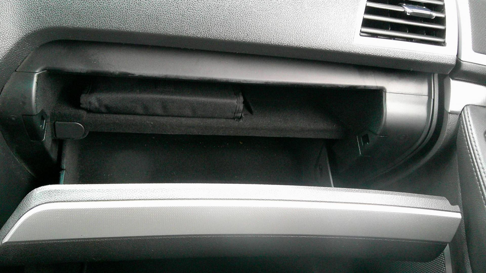 2012 GRAY Ford Explorer XLT 4WD (1FMHK8D83CG) with an 3.5L V6 DOHC 24V engine, 6-Speed Automatic transmission, located at 540a Delsea Drive, Sewell, NJ, 08080, (987) 867-5309, 39.752560, -75.111206 - Photo#25