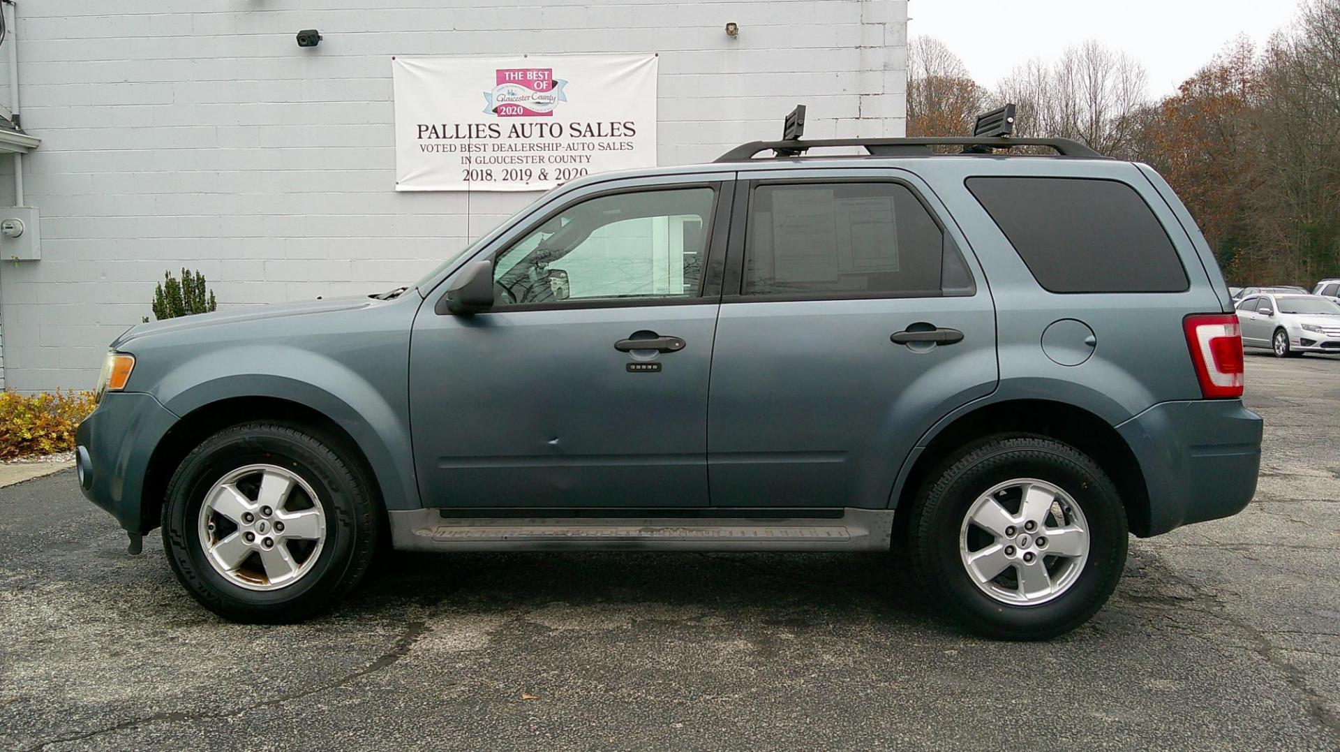 2010 BLUE Ford Escape XLT FWD (1FMCU0D76AK) with an 2.5L L4 DOHC 16V engine, 6-Speed Automatic transmission, located at 540a Delsea Drive, Sewell, NJ, 08080, (987) 867-5309, 39.752560, -75.111206 - Photo#1
