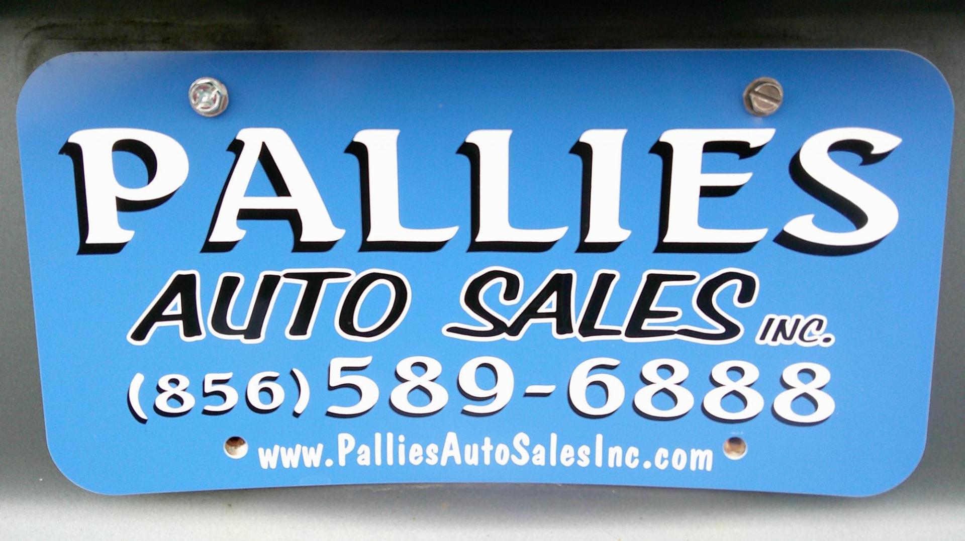 2010 BLUE Ford Escape XLT FWD (1FMCU0D76AK) with an 2.5L L4 DOHC 16V engine, 6-Speed Automatic transmission, located at 540a Delsea Drive, Sewell, NJ, 08080, (987) 867-5309, 39.752560, -75.111206 - Photo#4