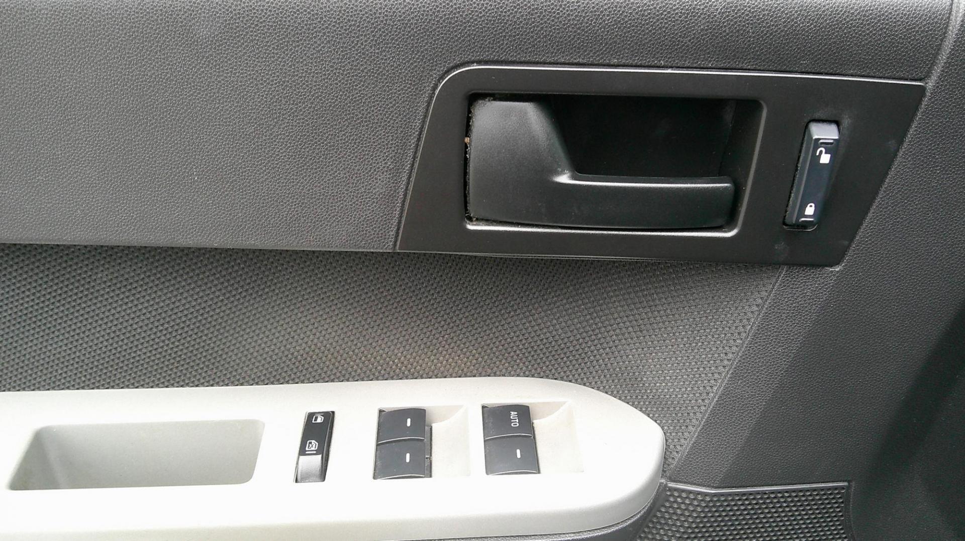 2010 BLUE Ford Escape XLT FWD (1FMCU0D76AK) with an 2.5L L4 DOHC 16V engine, 6-Speed Automatic transmission, located at 540a Delsea Drive, Sewell, NJ, 08080, (987) 867-5309, 39.752560, -75.111206 - Photo#10