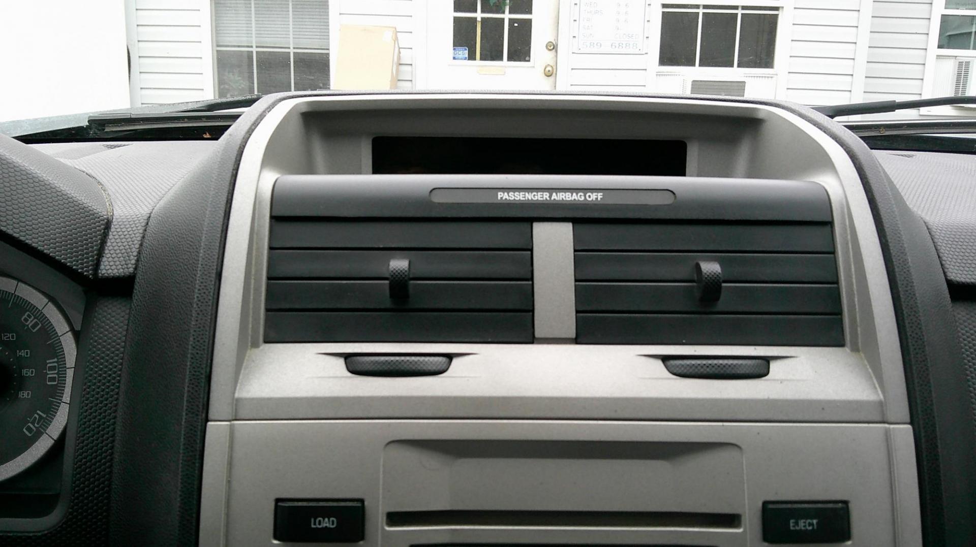 2010 BLUE Ford Escape XLT FWD (1FMCU0D76AK) with an 2.5L L4 DOHC 16V engine, 6-Speed Automatic transmission, located at 540a Delsea Drive, Sewell, NJ, 08080, (987) 867-5309, 39.752560, -75.111206 - Photo#18