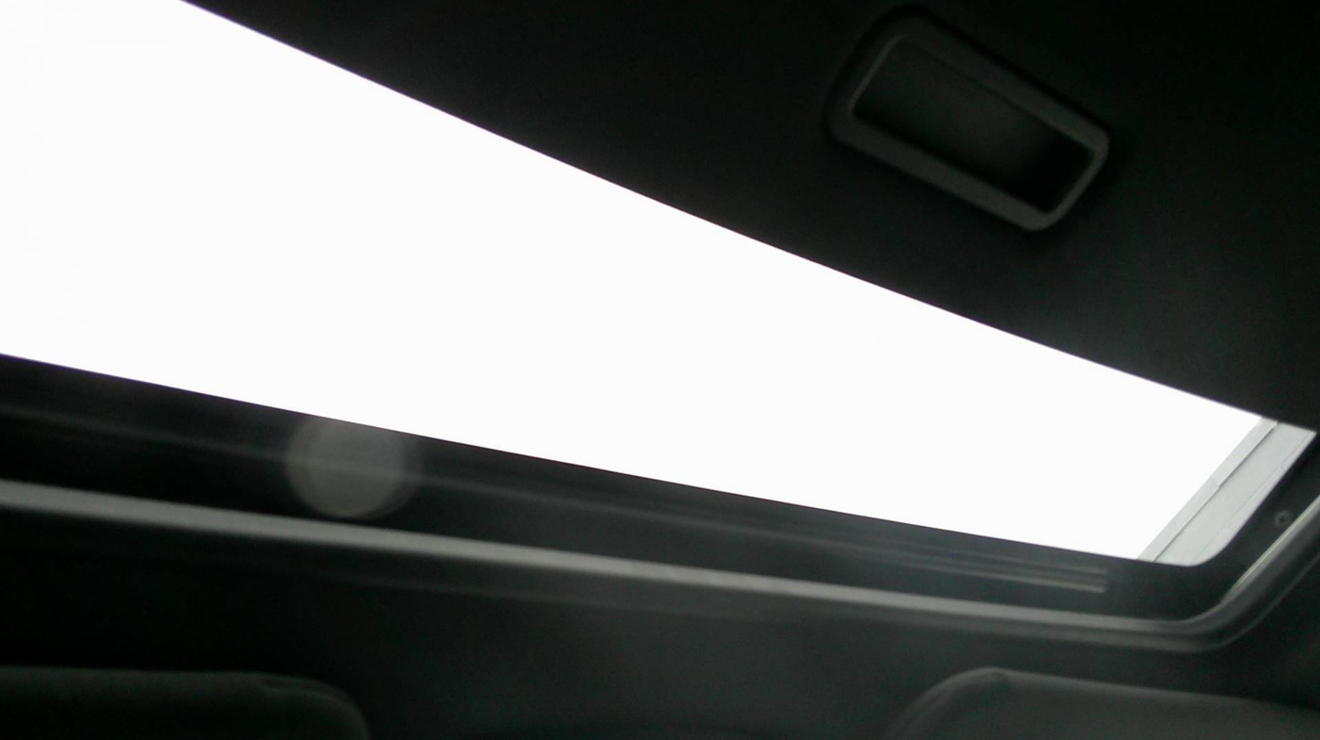 2010 BLUE Ford Escape XLT FWD (1FMCU0D76AK) with an 2.5L L4 DOHC 16V engine, 6-Speed Automatic transmission, located at 540a Delsea Drive, Sewell, NJ, 08080, (987) 867-5309, 39.752560, -75.111206 - Photo#24